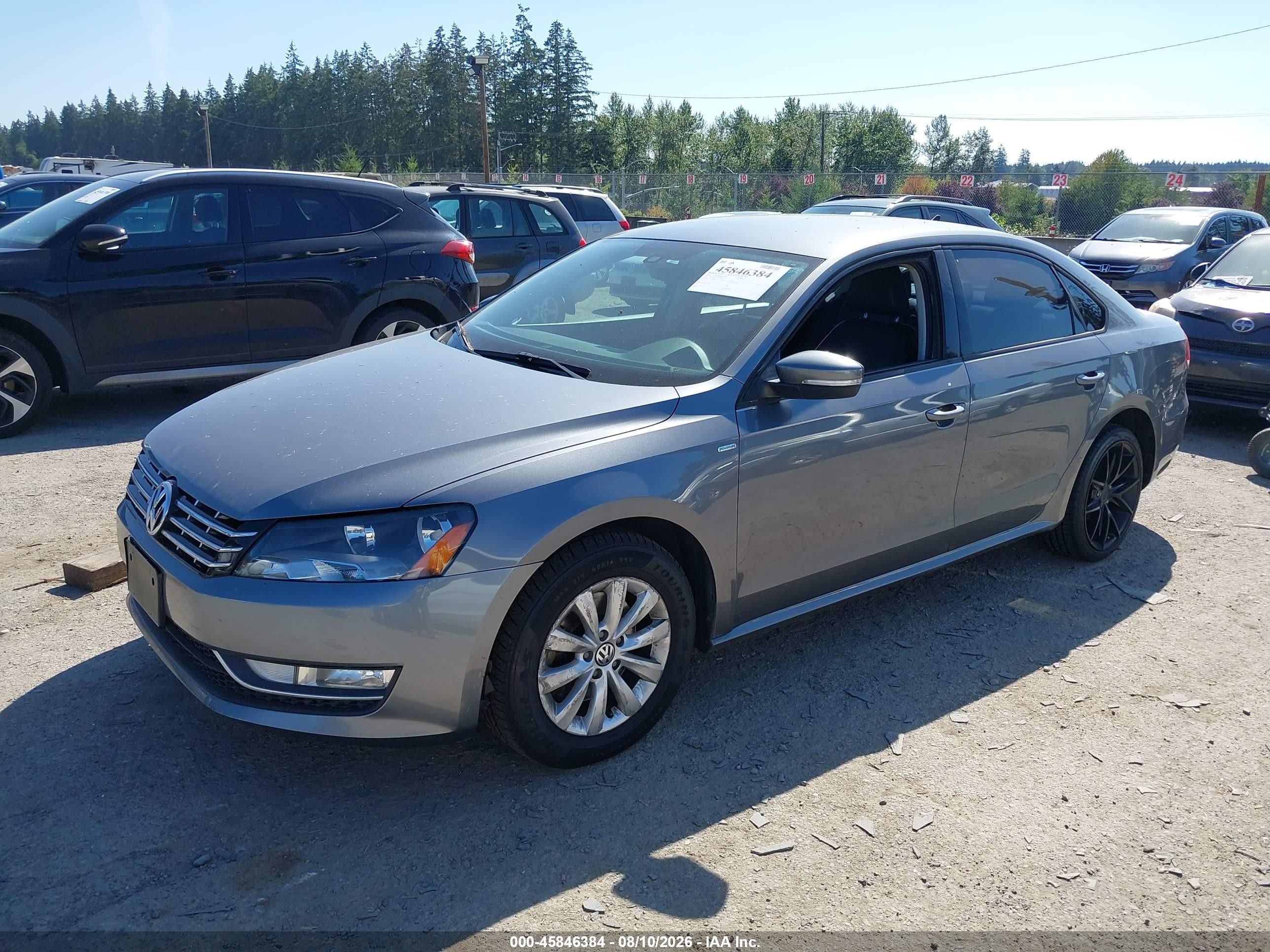 2014 Volkswagen Passat 1.8t Wolfsburg Edition Gray vin: 1VWAT7A35EC094957