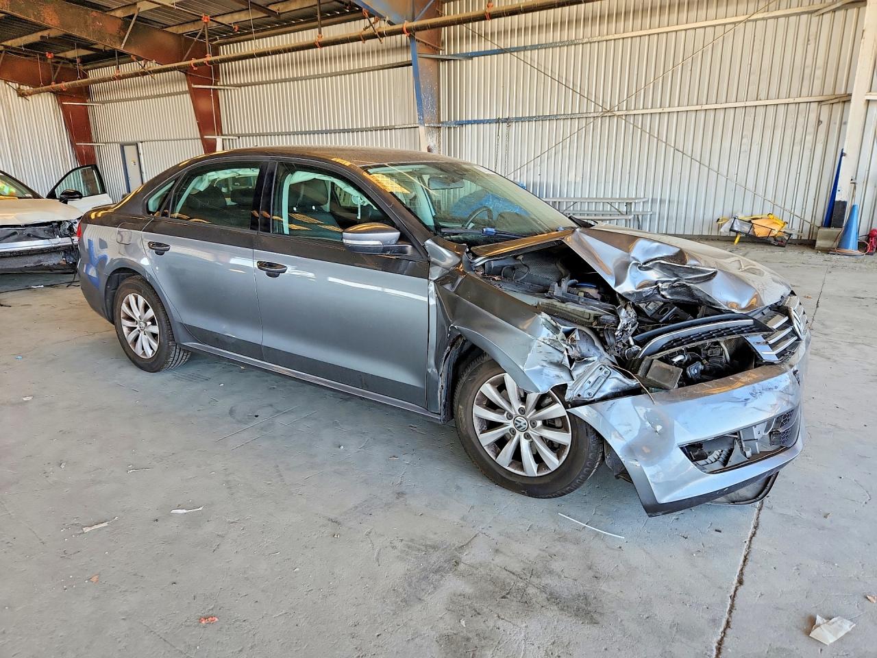 2014 Volkswagen Passat S Gray vin: 1VWAT7A35EC098829