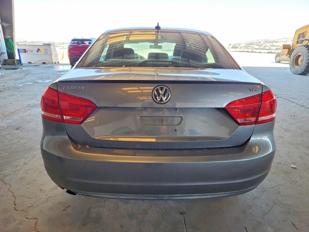 2014 Volkswagen Passat S Gray vin: 1VWAT7A35EC098829