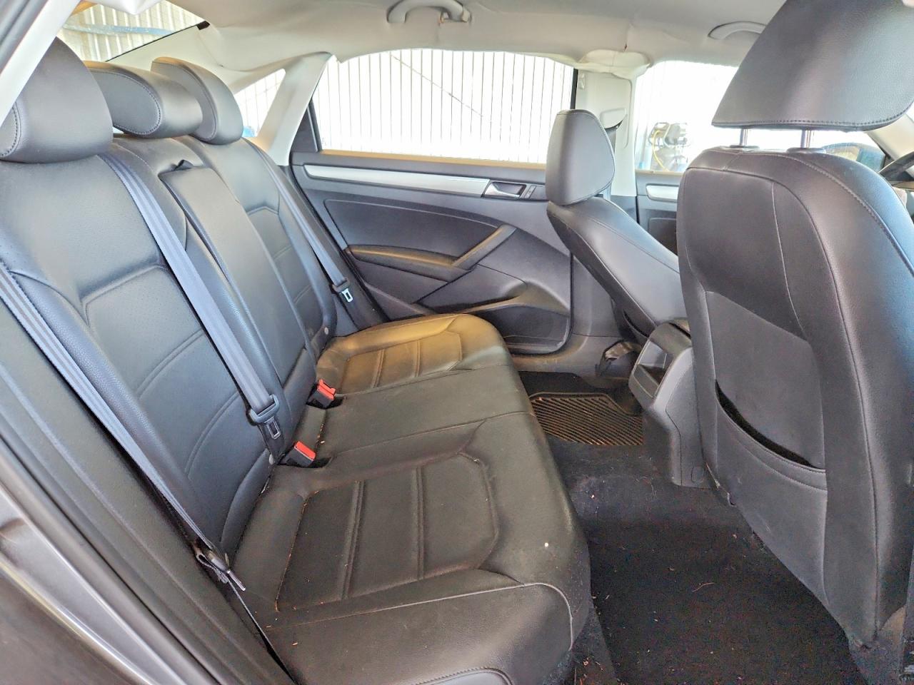 2014 Volkswagen Passat S Gray vin: 1VWAT7A35EC098829