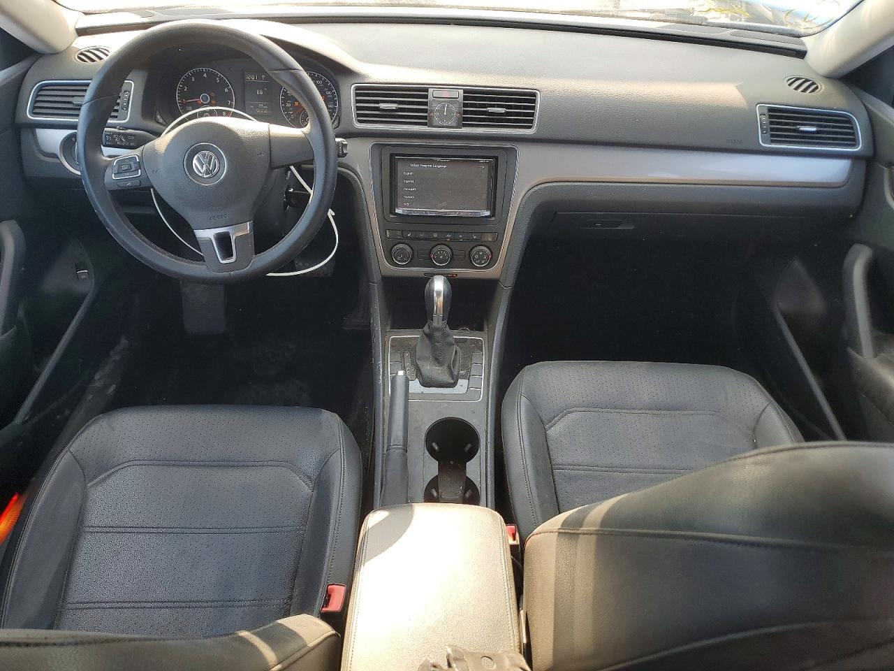 2014 Volkswagen Passat S Серый vin: 1VWAT7A35EC099639