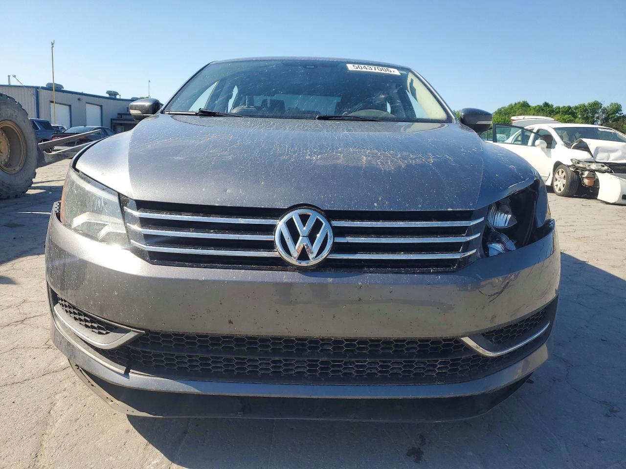 2014 Volkswagen Passat S Серый vin: 1VWAT7A35EC099639