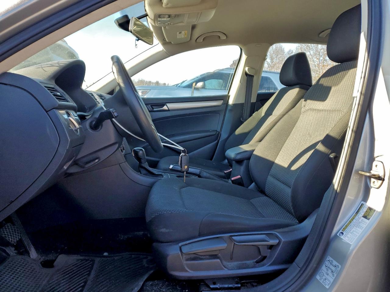 2014 Volkswagen Passat S Серебряный vin: 1VWAT7A35EC111689