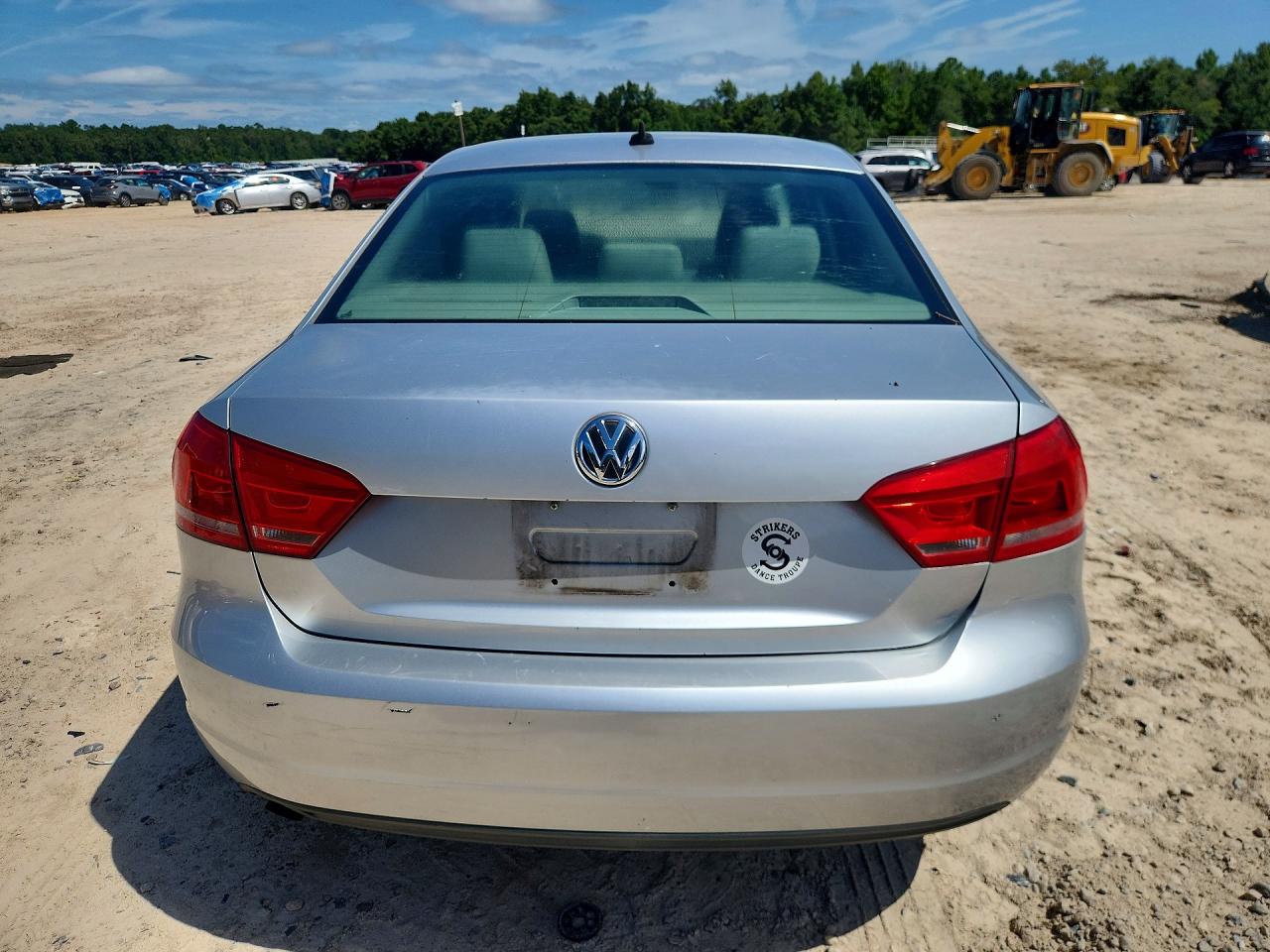 2015 Volkswagen Passat S Silver vin: 1VWAT7A35FC040480