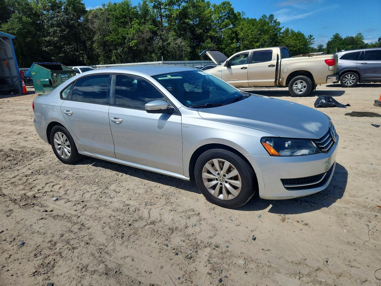 2015 Volkswagen Passat S Silver vin: 1VWAT7A35FC040480