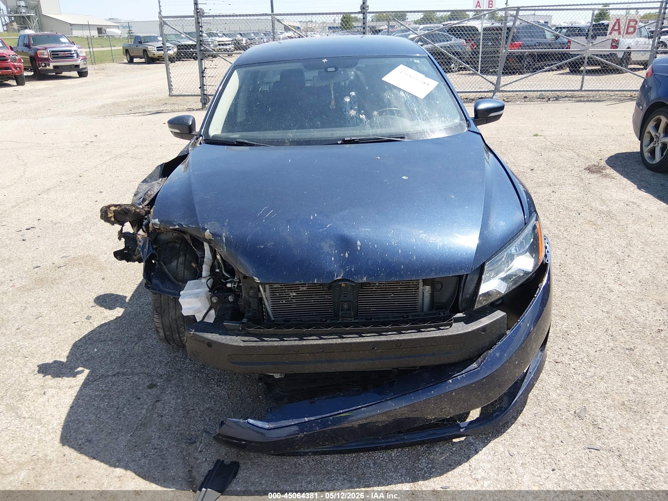 2015 Volkswagen Passat 1.8t Wolfsburg Edition Dark Blue vin: 1VWAT7A35FC051642