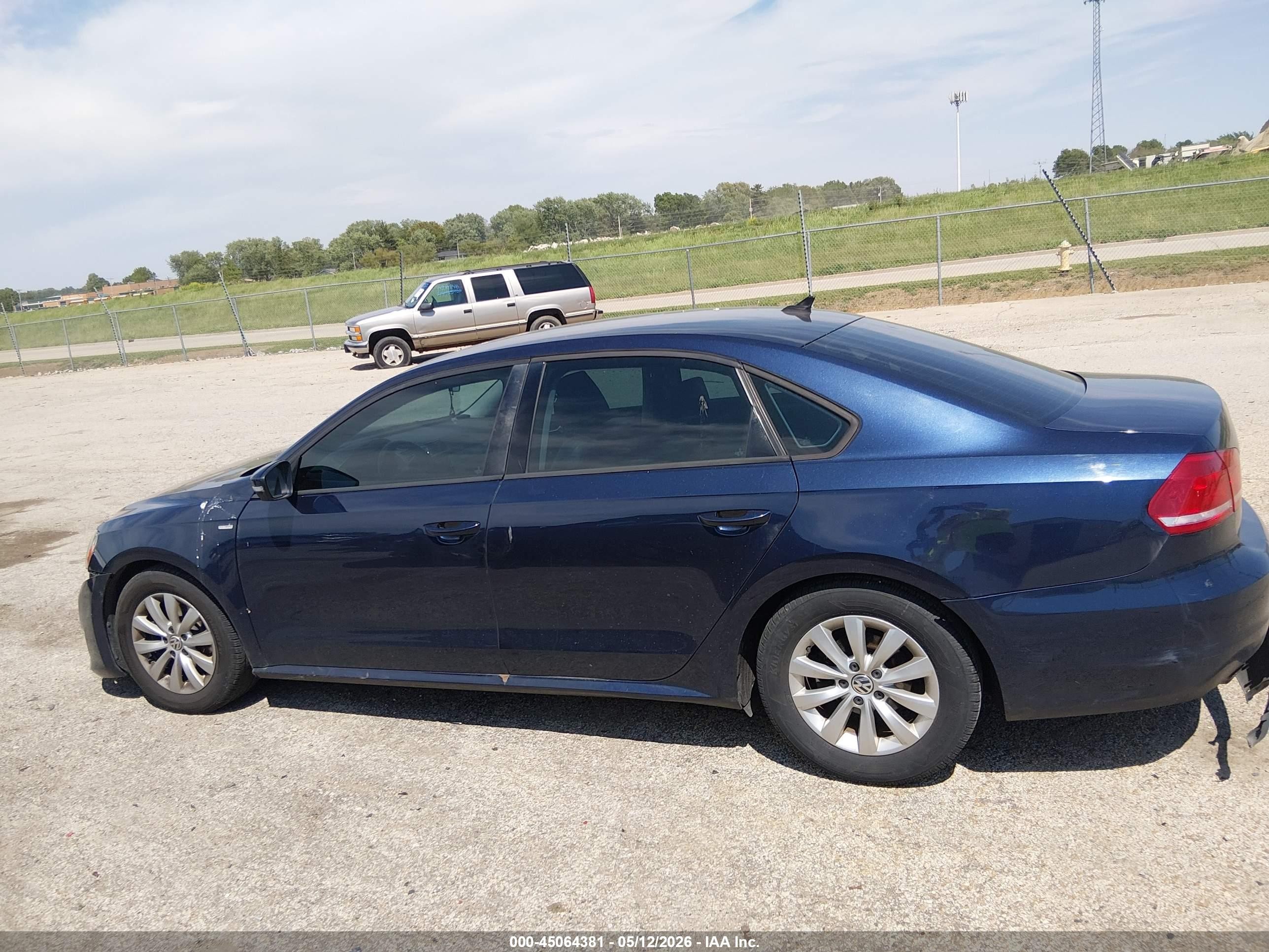 2015 Volkswagen Passat 1.8t Wolfsburg Edition Dark Blue vin: 1VWAT7A35FC051642