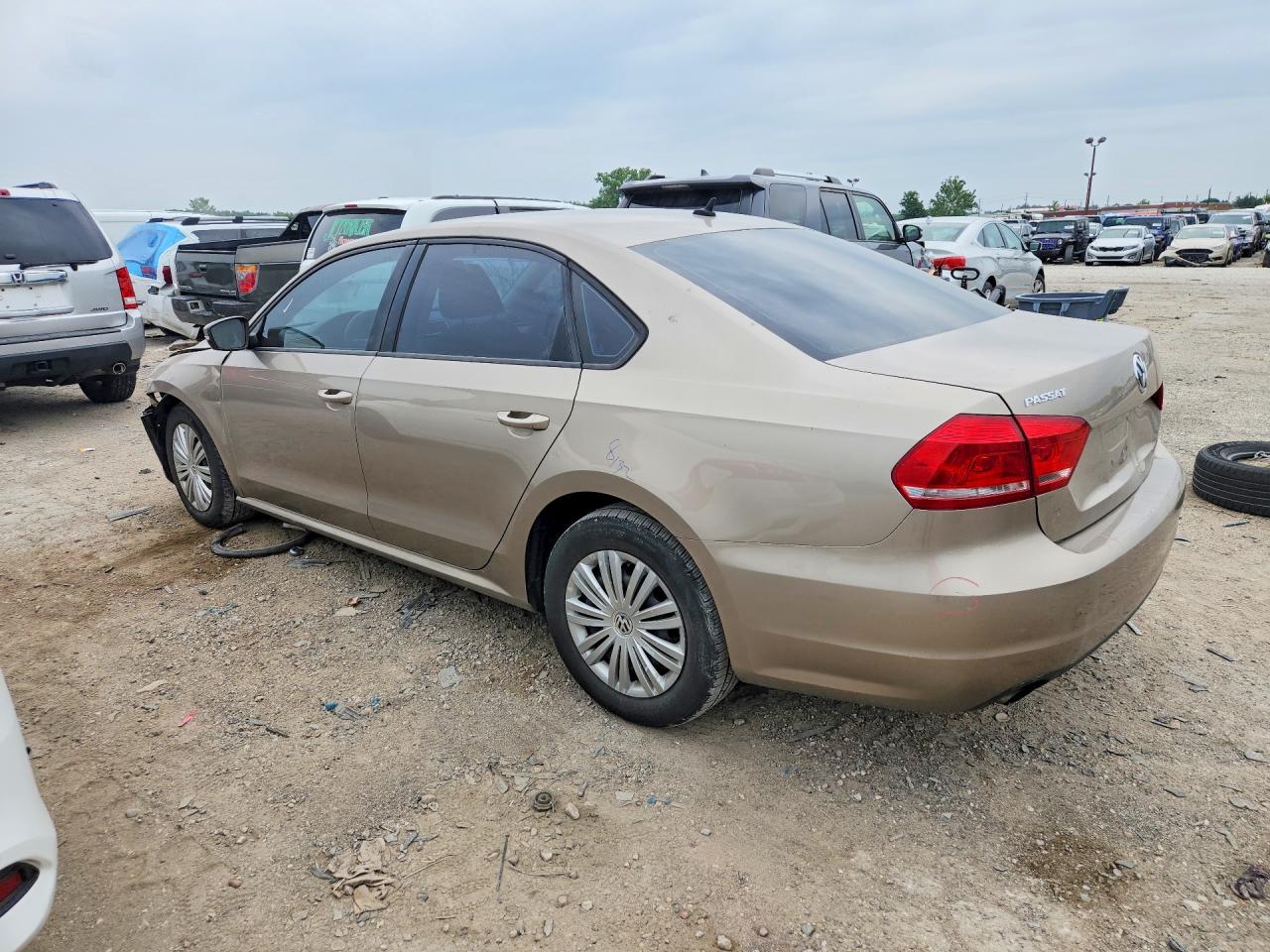 2015 Volkswagen Passat S Tan vin: 1VWAT7A35FC082809