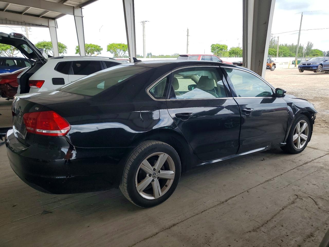 2015 Volkswagen Passat S Black vin: 1VWAT7A35FC092725