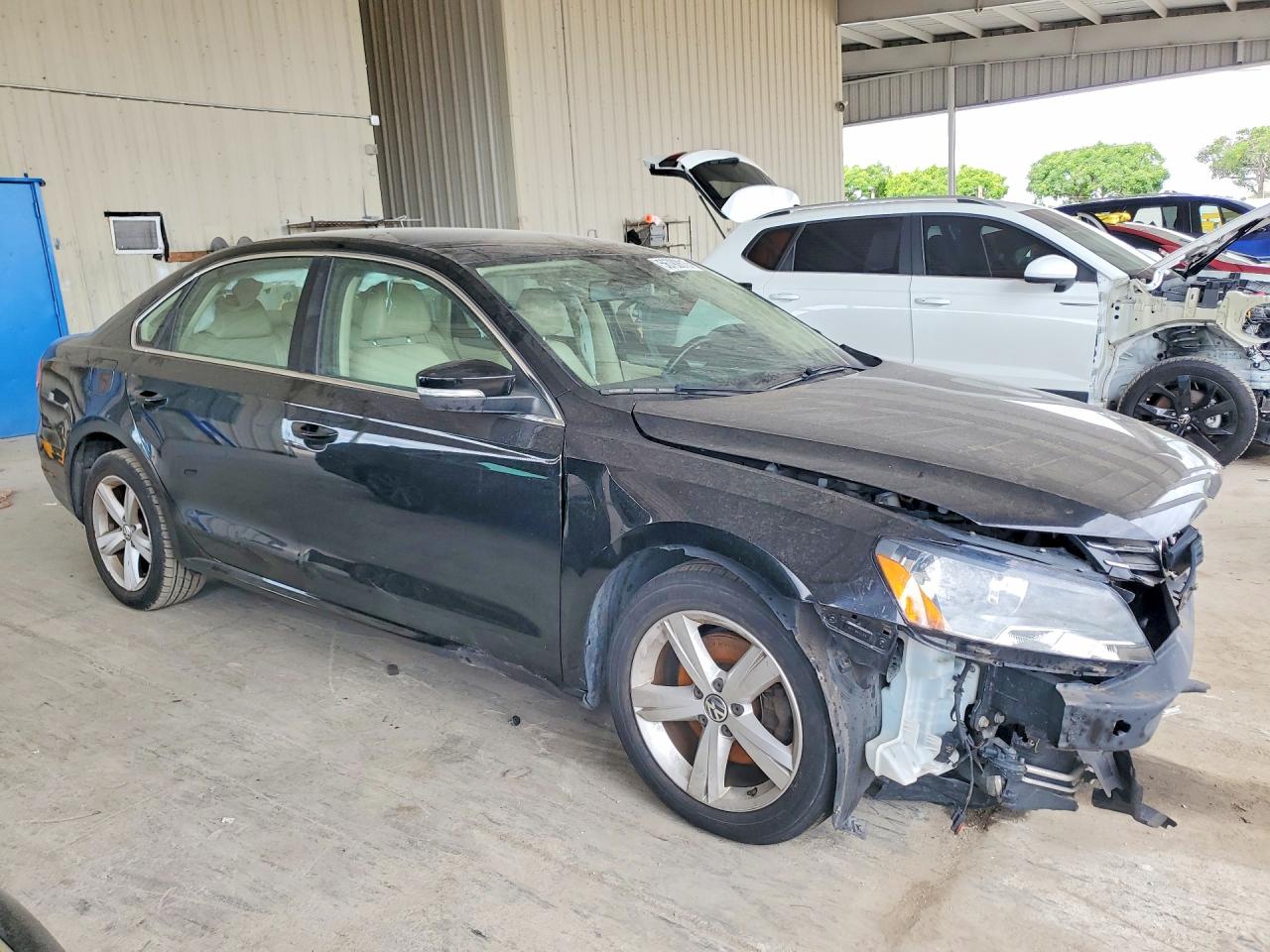 2015 Volkswagen Passat S Black vin: 1VWAT7A35FC092725