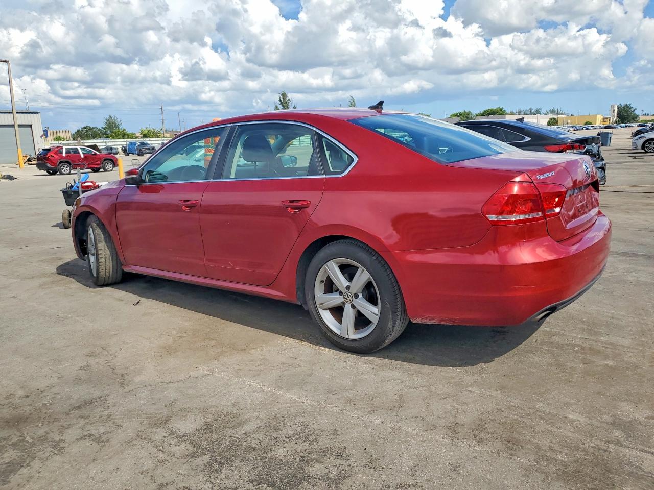 2015 Volkswagen Passat S Red vin: 1VWAT7A35FC094121