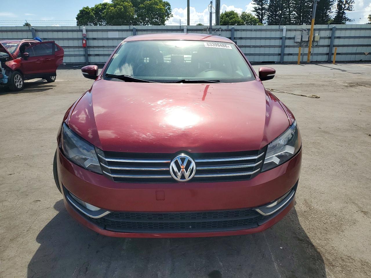 2015 Volkswagen Passat S Red vin: 1VWAT7A35FC094121