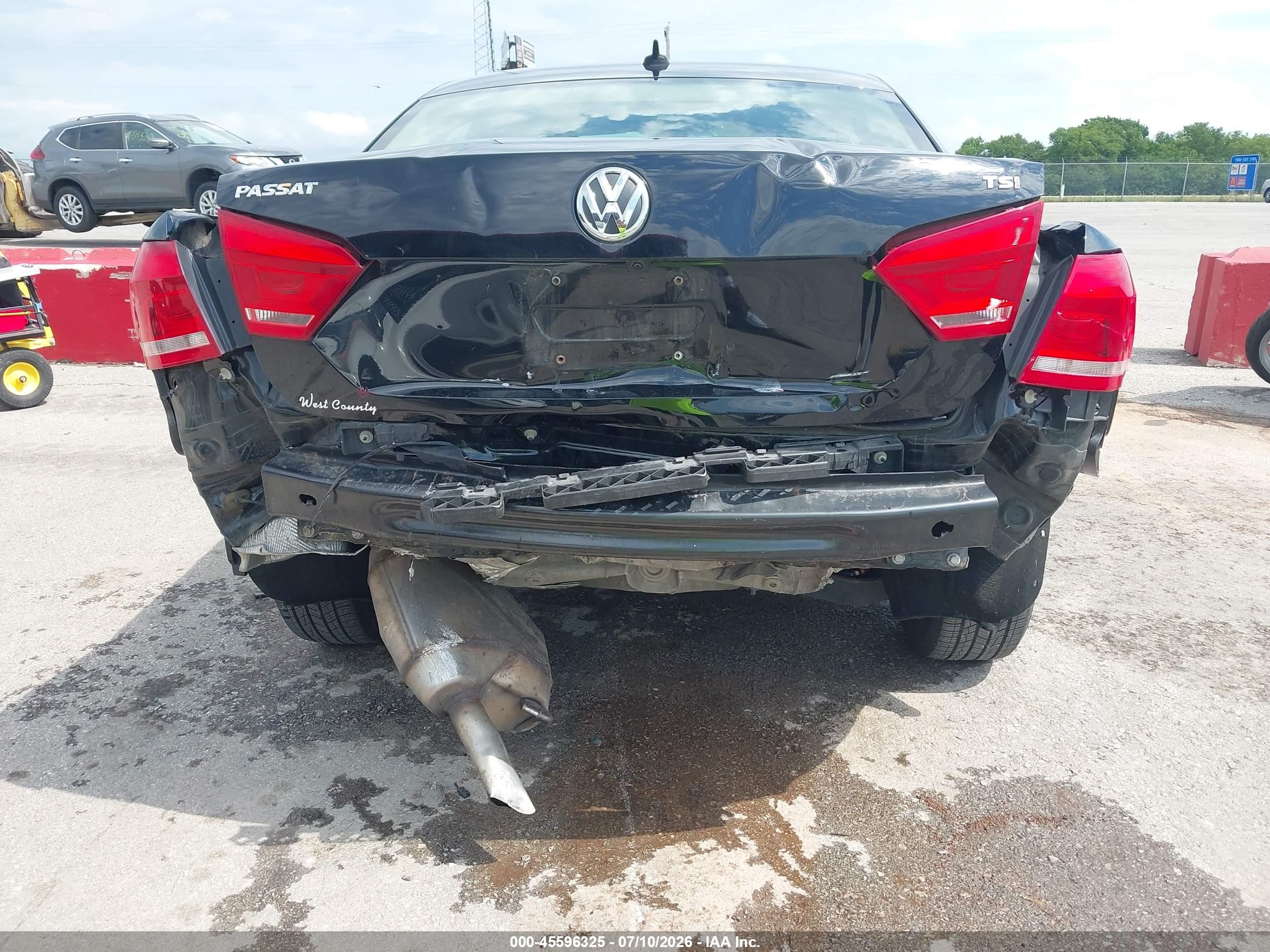 2015 Volkswagen Passat S Black vin: 1VWAT7A35FC117395