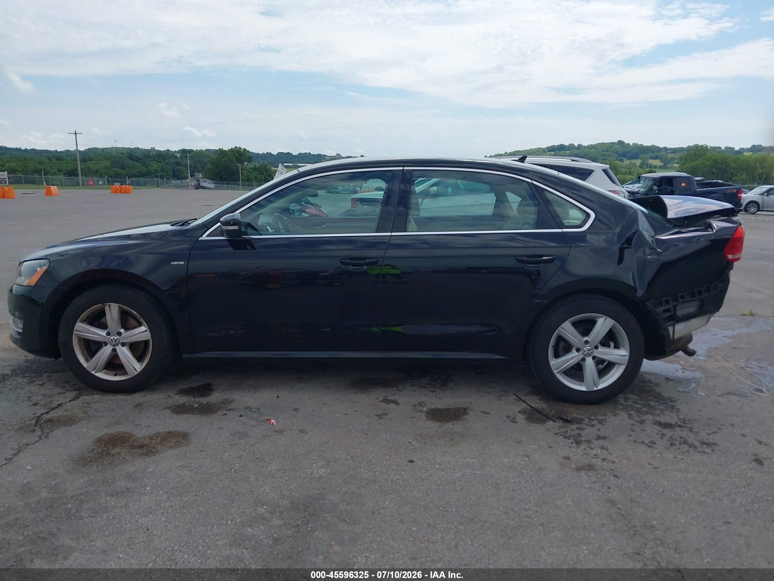 2015 Volkswagen Passat S Black vin: 1VWAT7A35FC117395