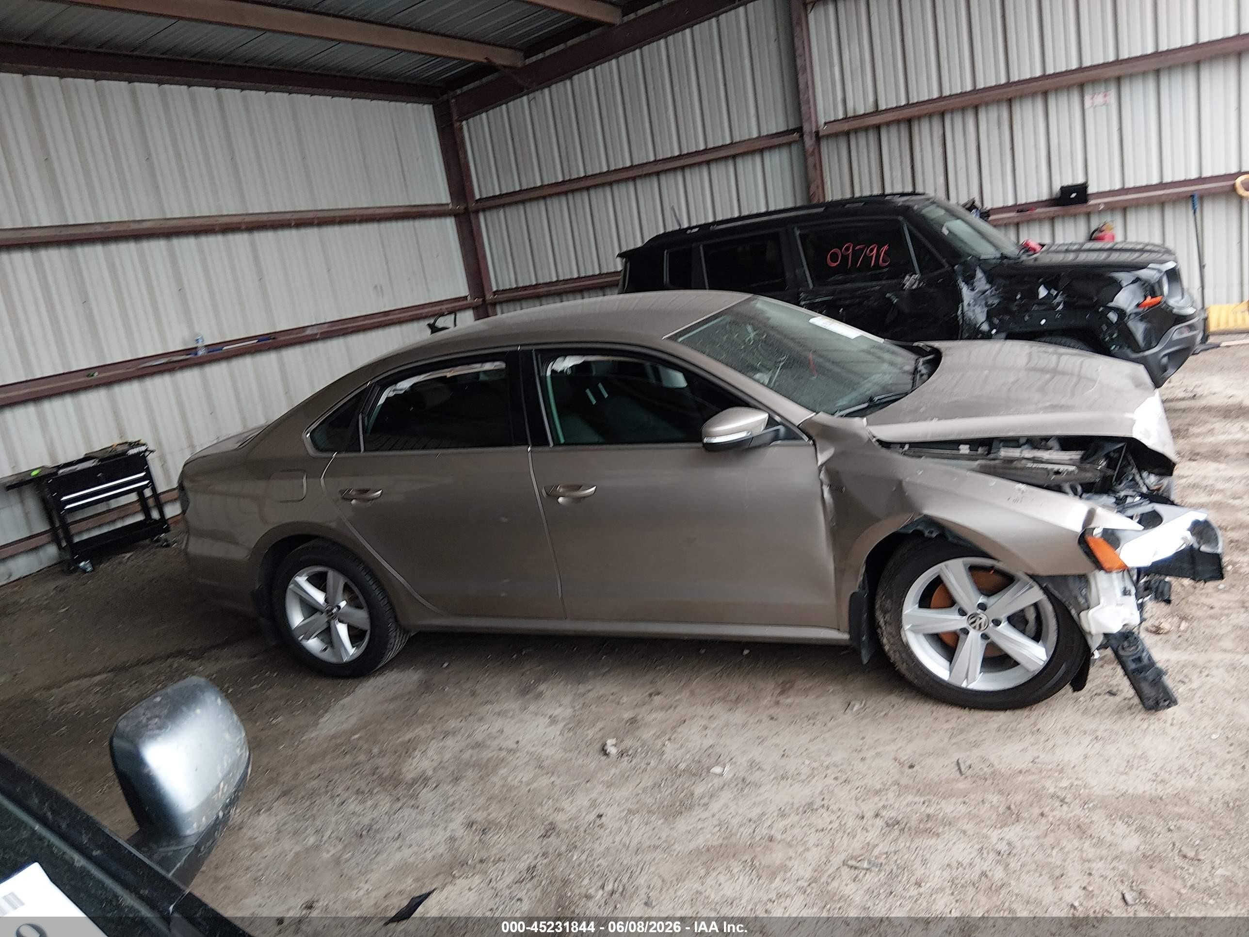 2015 Volkswagen Passat 1.8t Limited Edition Gold vin: 1VWAT7A35FC119325