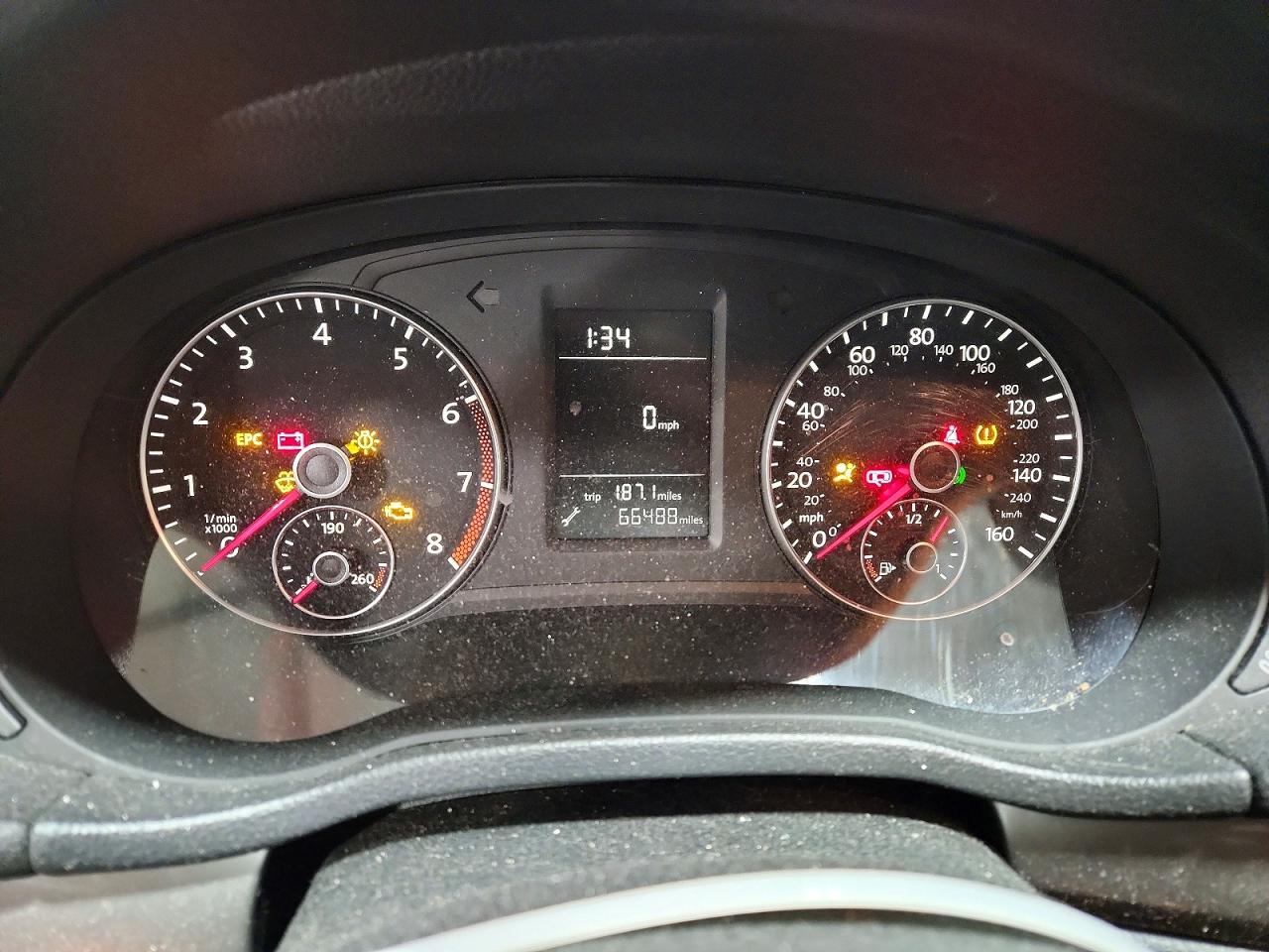 2015 Volkswagen Passat S Gray vin: 1VWAT7A35FC122998