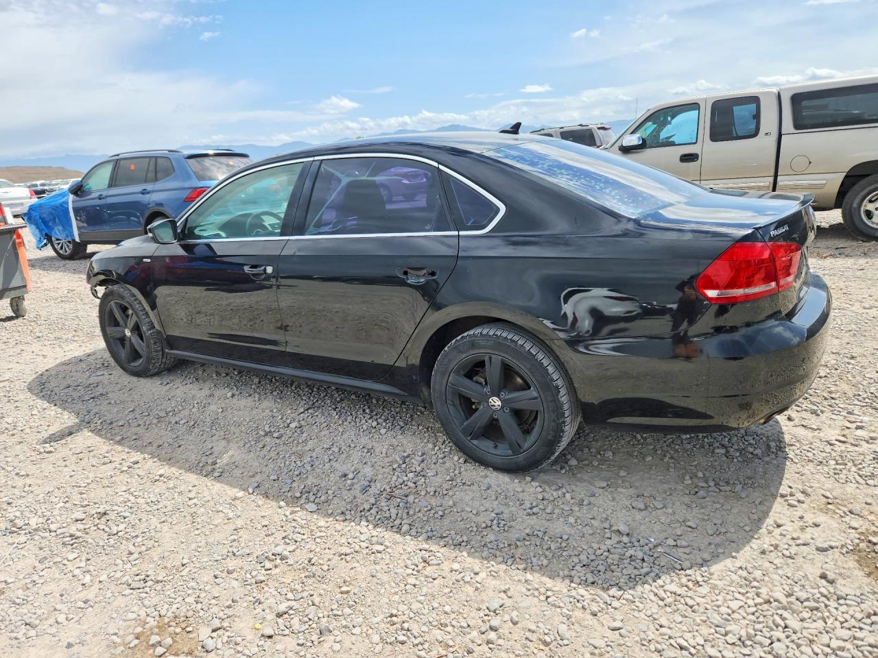 2014 Volkswagen Passat S Черный vin: 1VWAT7A36EC023122