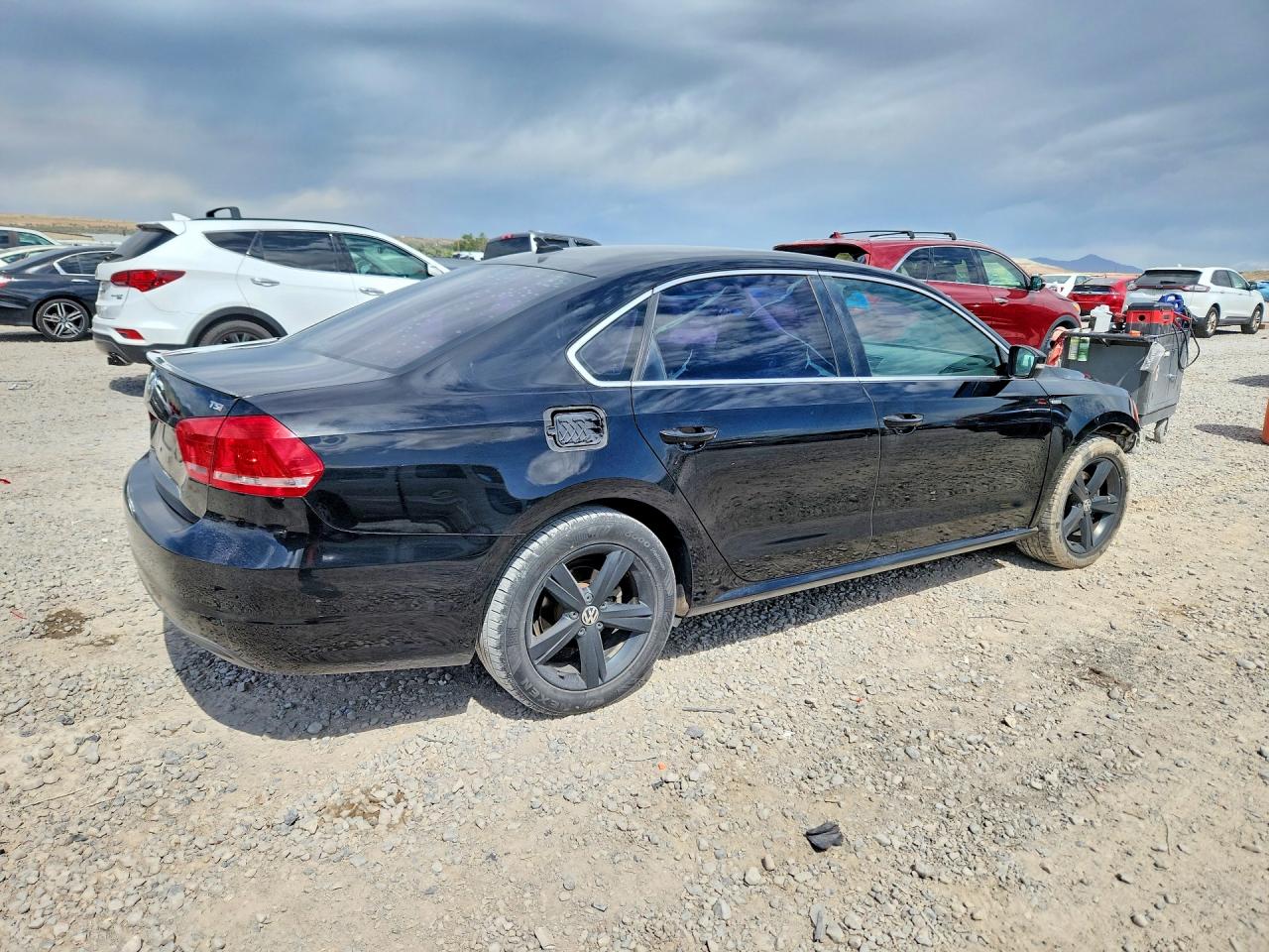 2014 Volkswagen Passat S Черный vin: 1VWAT7A36EC023122