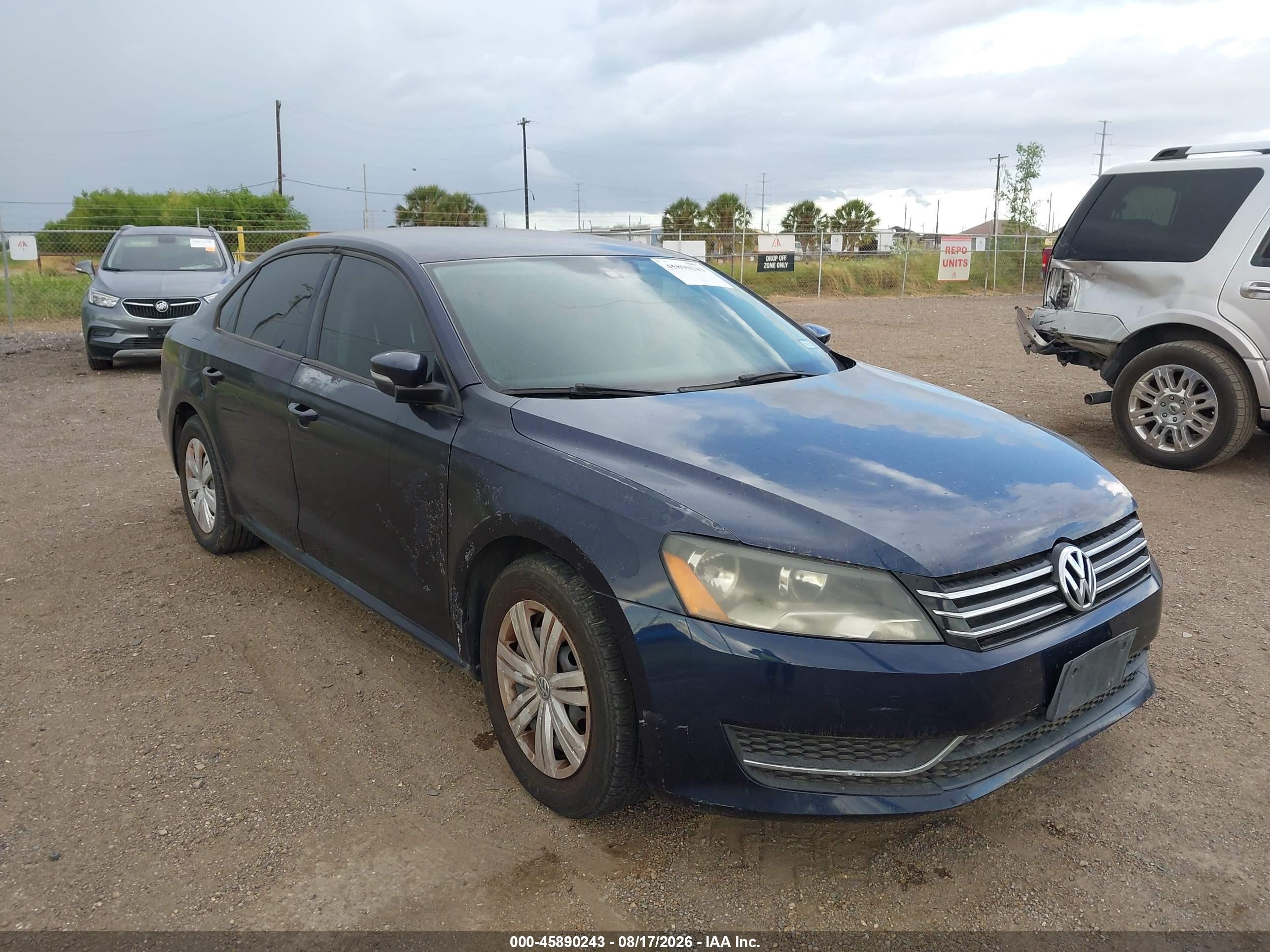 2014 Volkswagen Passat 1.8t S Blue vin: 1VWAT7A36EC035528