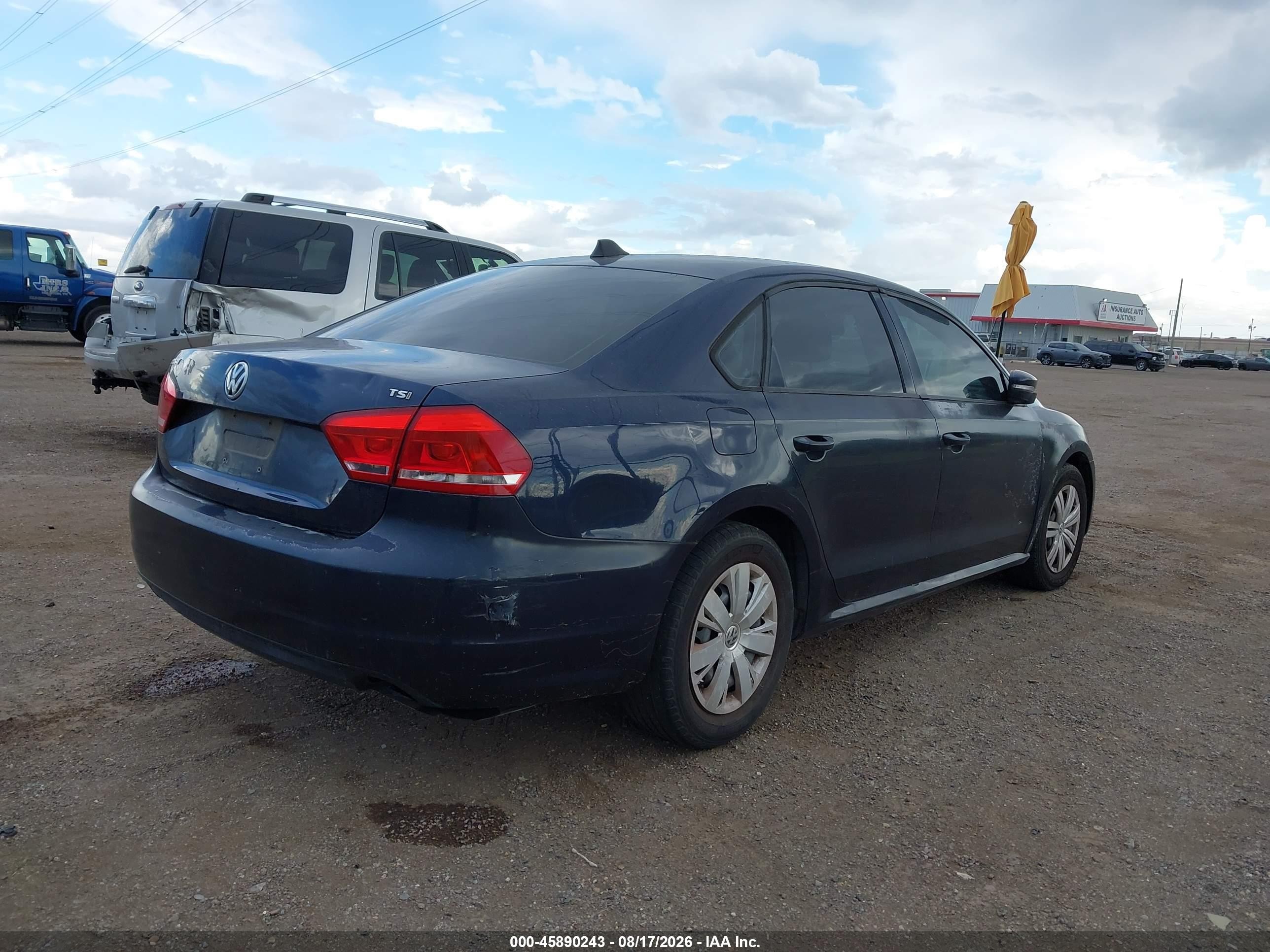 2014 Volkswagen Passat 1.8t S Blue vin: 1VWAT7A36EC035528