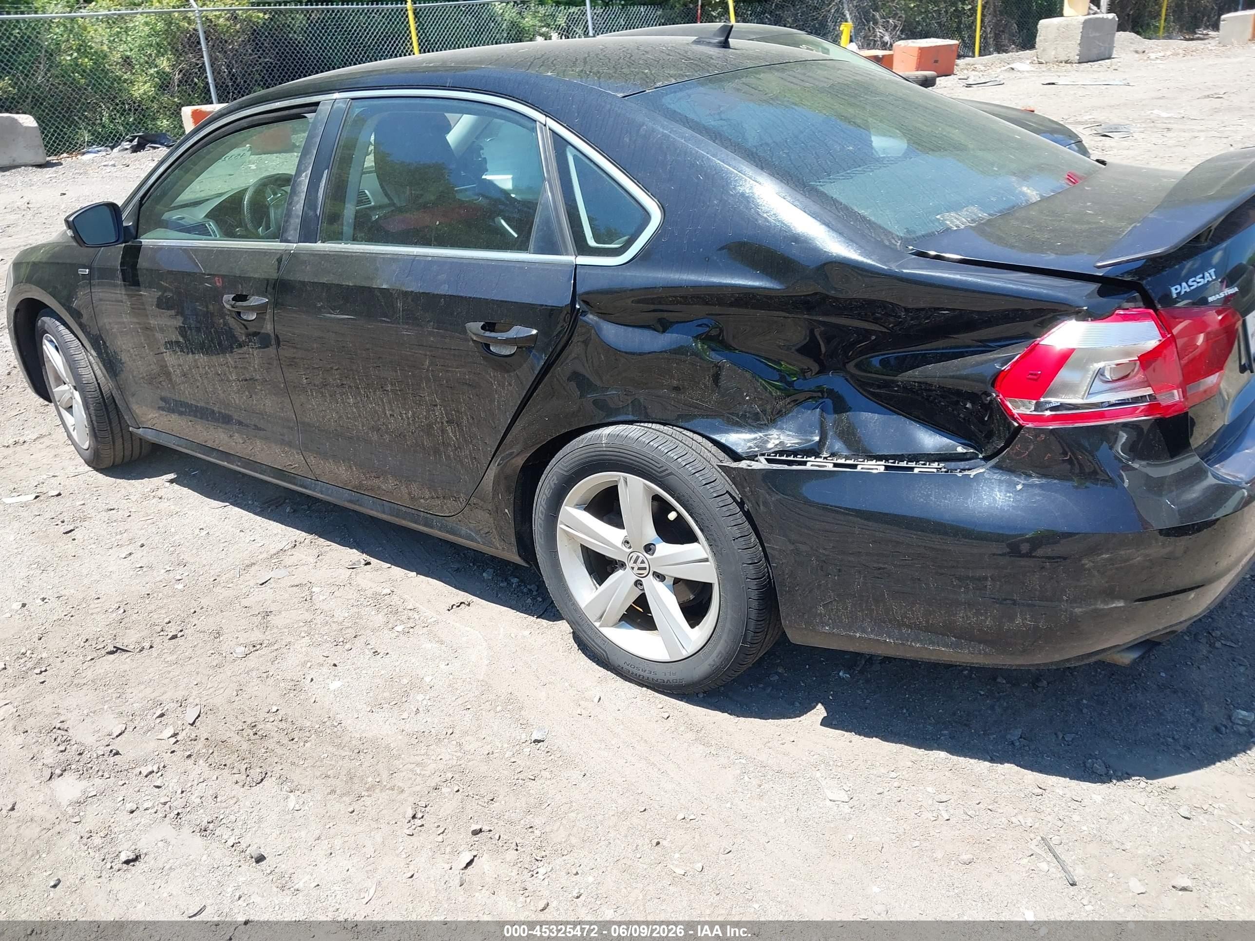 2014 Volkswagen Passat 1.8t Wolfsburg Edition Черный vin: 1VWAT7A36EC035965