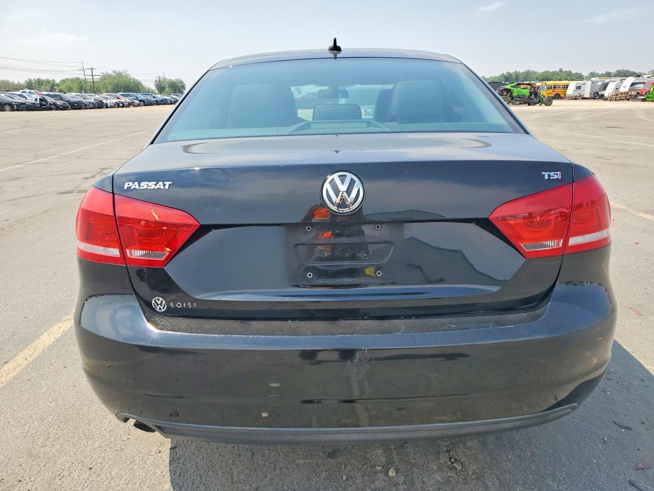 2014 Volkswagen Passat S Black vin: 1VWAT7A36EC071297