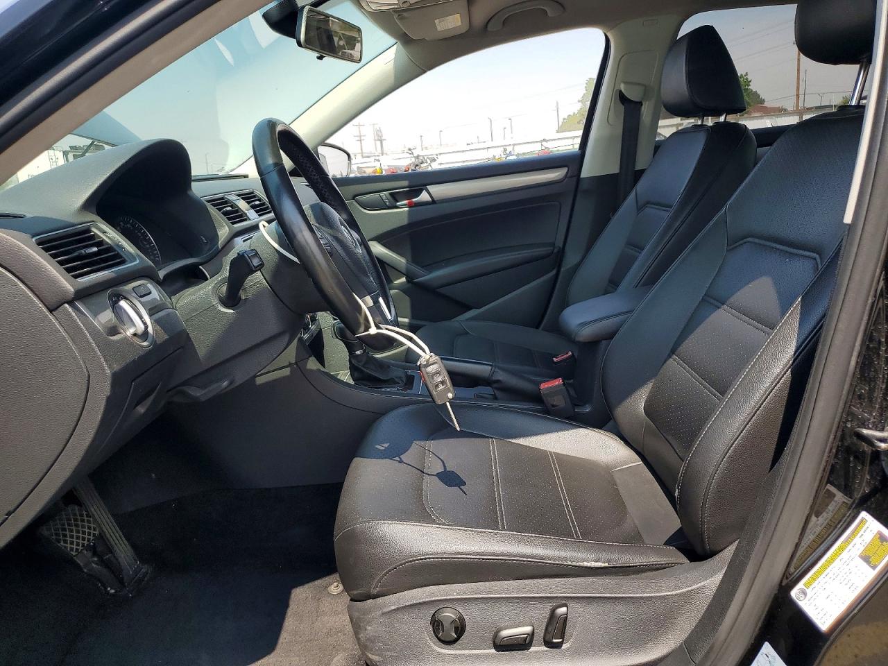 2014 Volkswagen Passat S Black vin: 1VWAT7A36EC071297