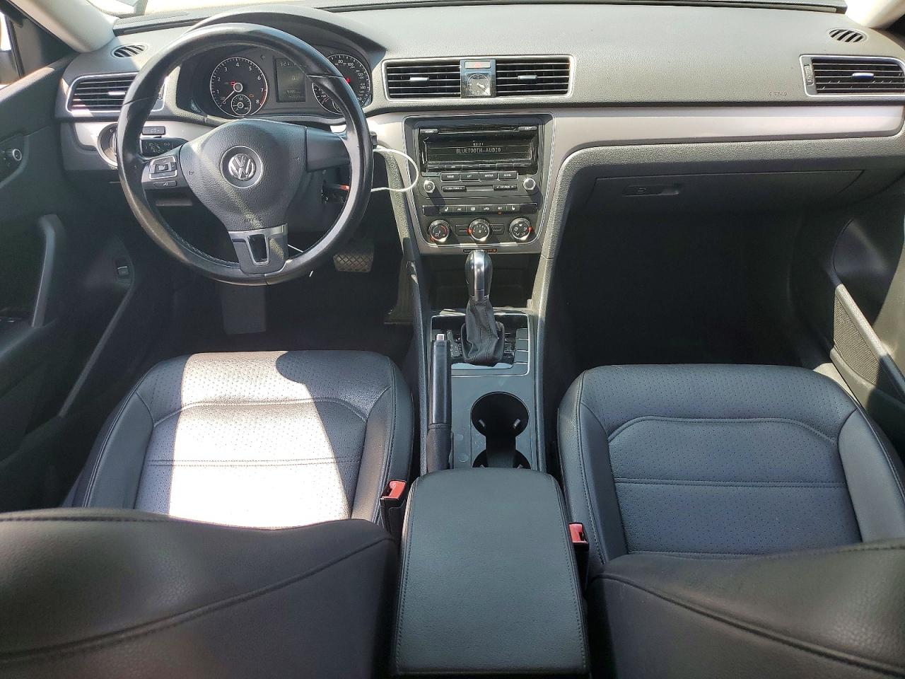 2014 Volkswagen Passat S Black vin: 1VWAT7A36EC071297