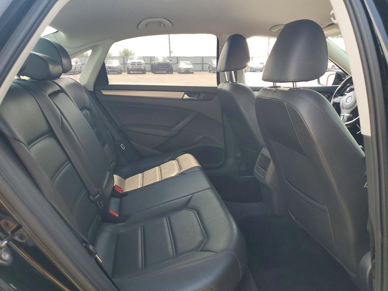 2014 Volkswagen Passat S Black vin: 1VWAT7A36EC071297
