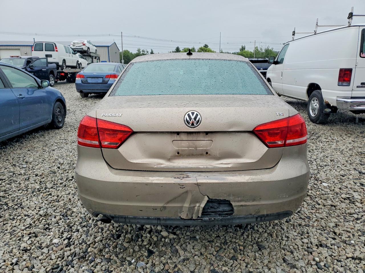 2015 Volkswagen Passat S Gold vin: 1VWAT7A36FC016575