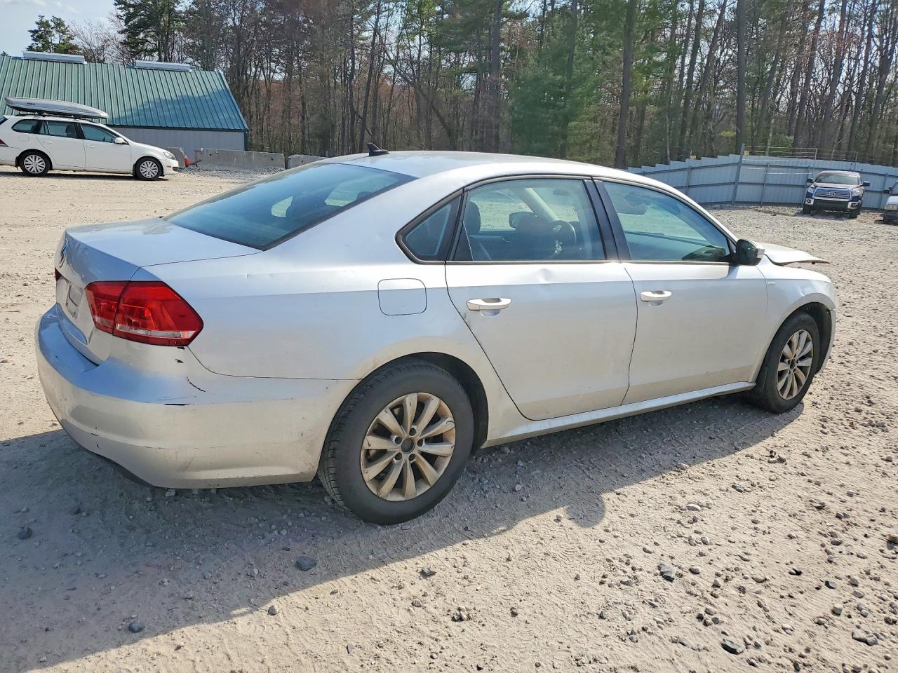 2015 Volkswagen Passat S Silver vin: 1VWAT7A36FC031447