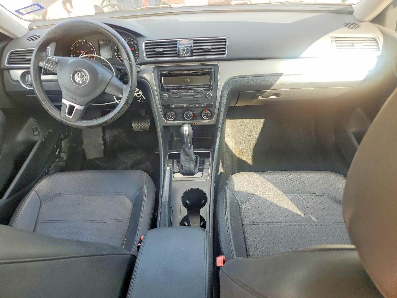 2015 Volkswagen Passat S Черный vin: 1VWAT7A36FC060530