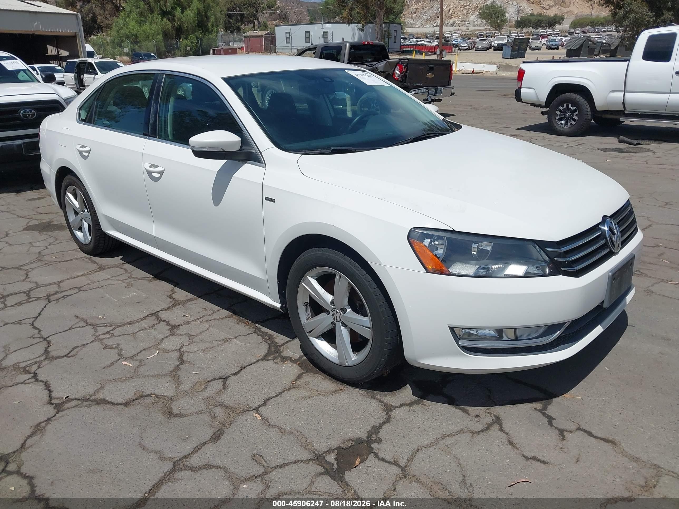 2015 Volkswagen Passat 1.8t Limited Edition White vin: 1VWAT7A36FC109676