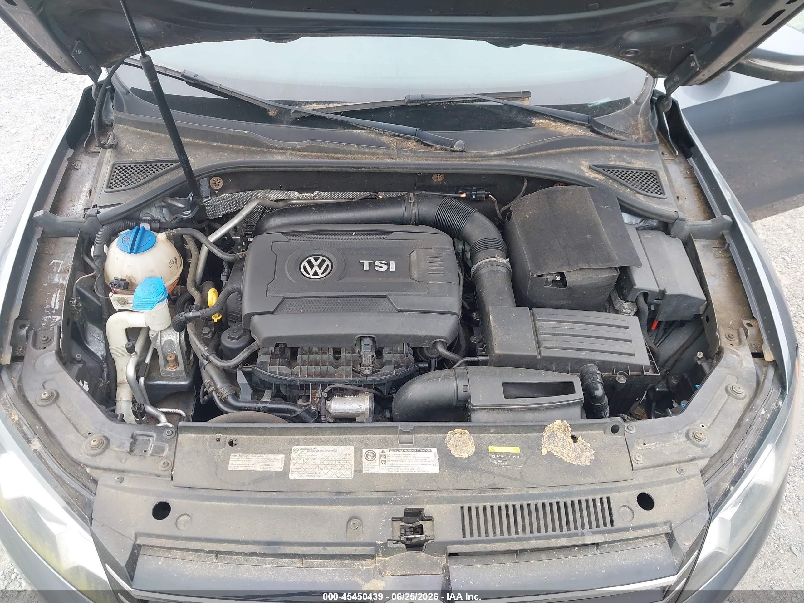 2015 Volkswagen Passat 1.8t Limited Edition Blue vin: 1VWAT7A36FC117616