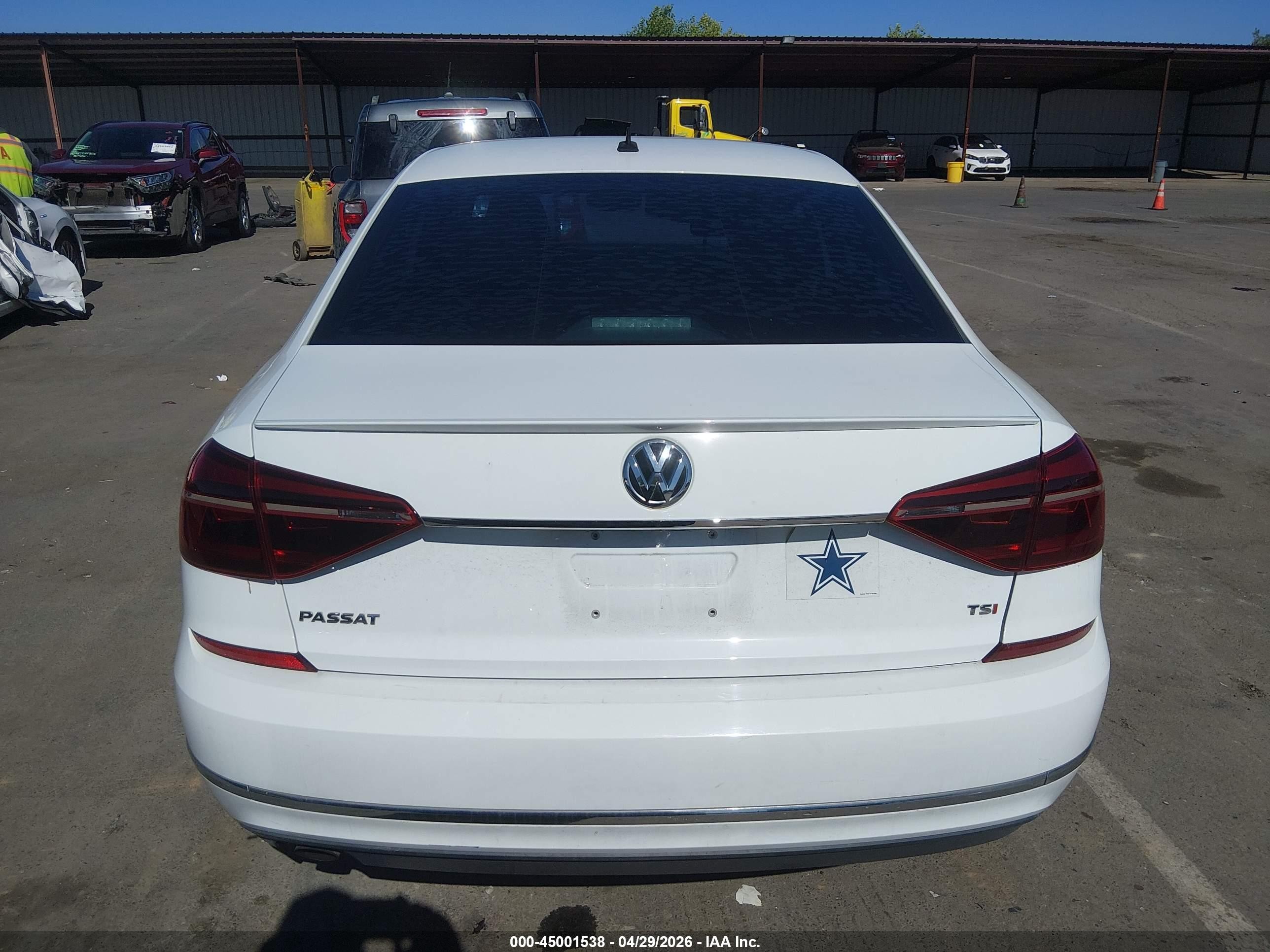 2017 Volkswagen Passat 1.8t S White vin: 1VWAT7A36HC043147