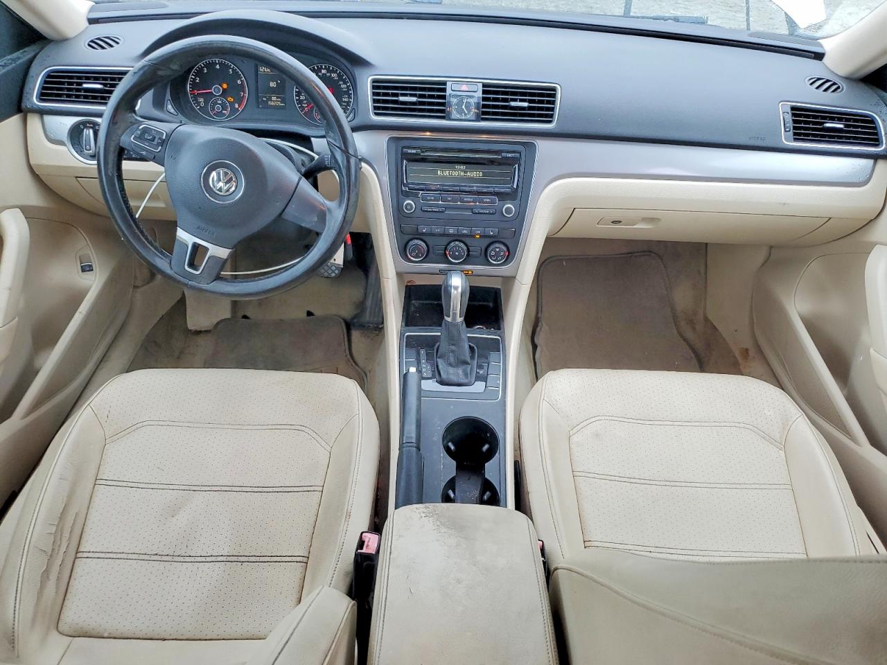 2014 Volkswagen Passat S Silver vin: 1VWAT7A37EC111158