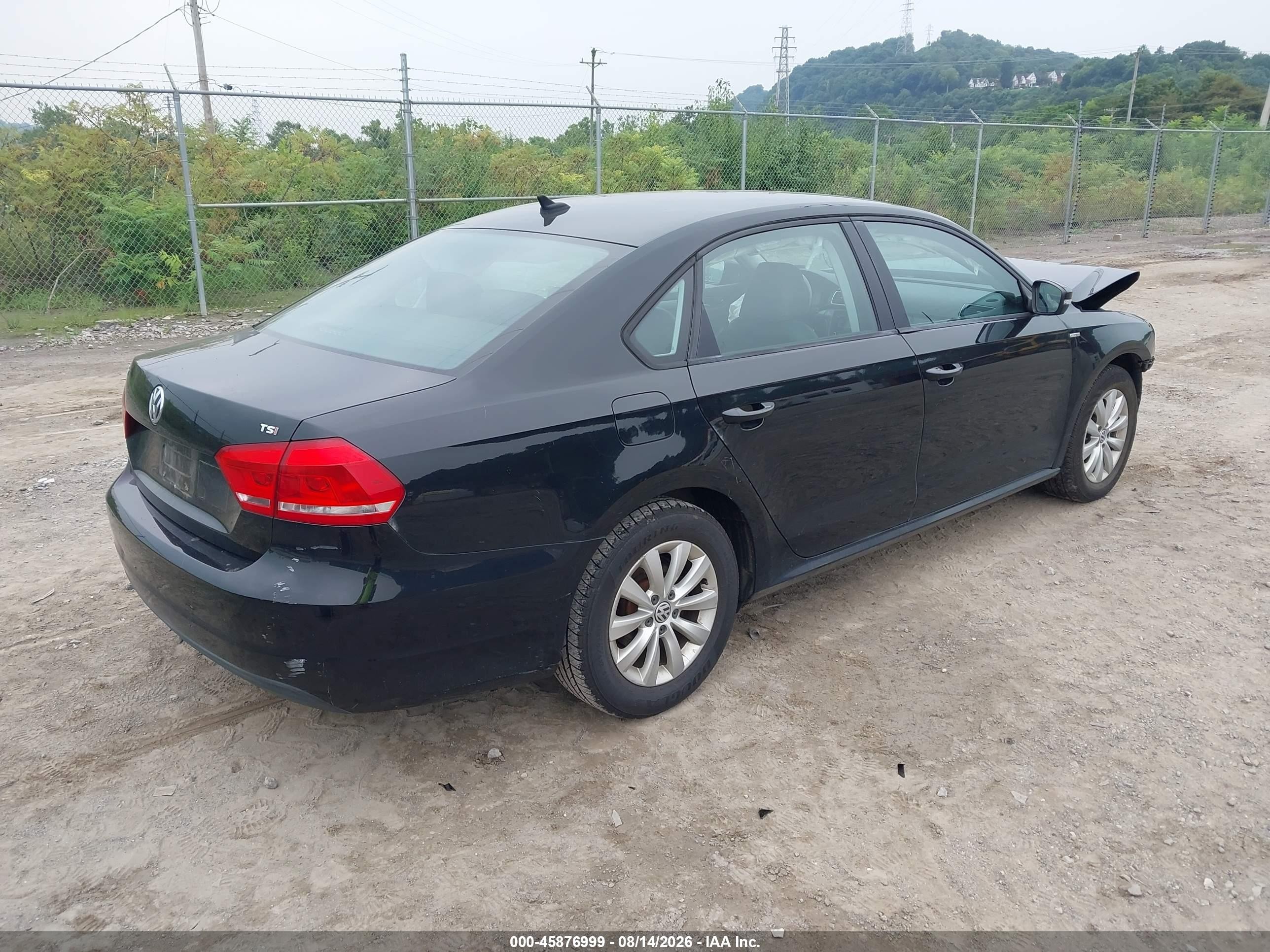 2015 Volkswagen Passat 1.8t Wolfsburg Edition Black vin: 1VWAT7A37FC049875