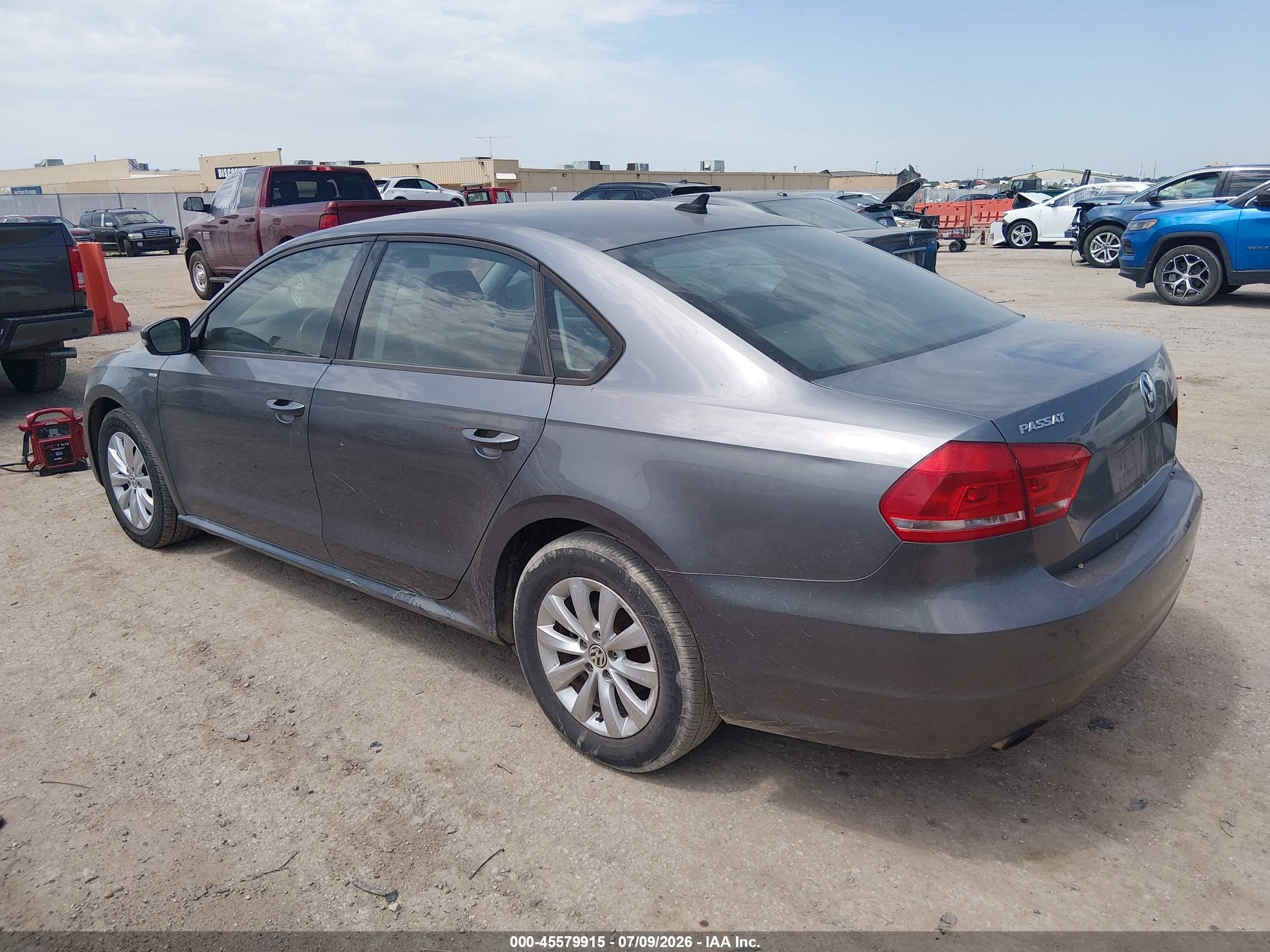 2015 Volkswagen Passat 1.8t Wolfsburg Edition Gray vin: 1VWAT7A37FC052176