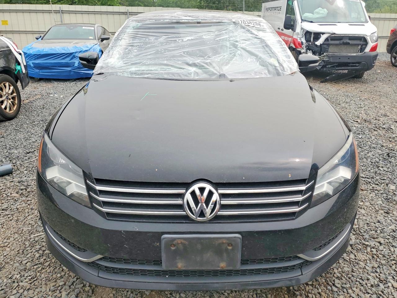 2015 Volkswagen Passat S Black vin: 1VWAT7A37FC055353