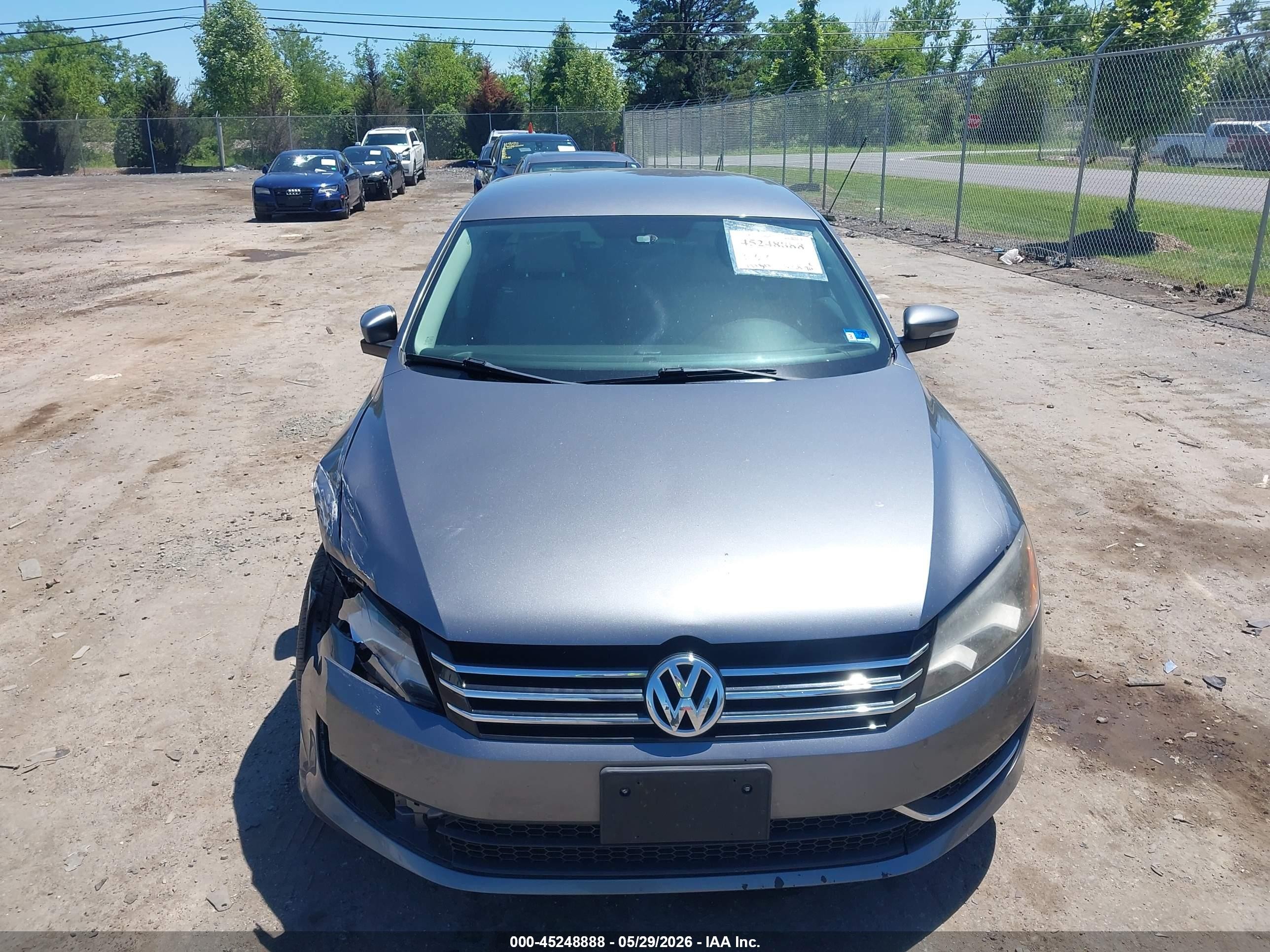 2015 Volkswagen Passat 1.8t Wolfsburg Edition Gray vin: 1VWAT7A37FC063484