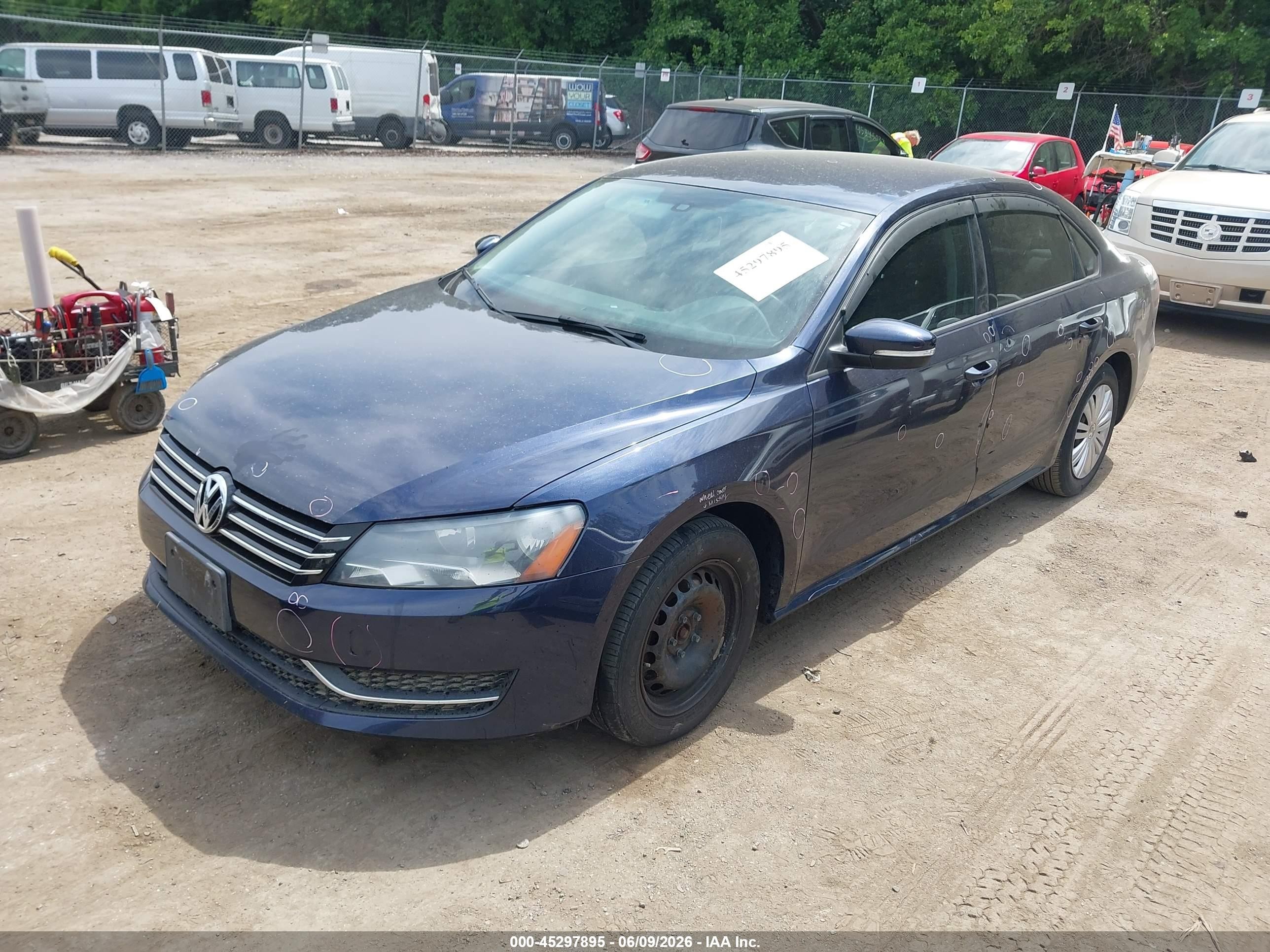 2015 Volkswagen Passat 1.8t S Dark Blue vin: 1VWAT7A37FC100985