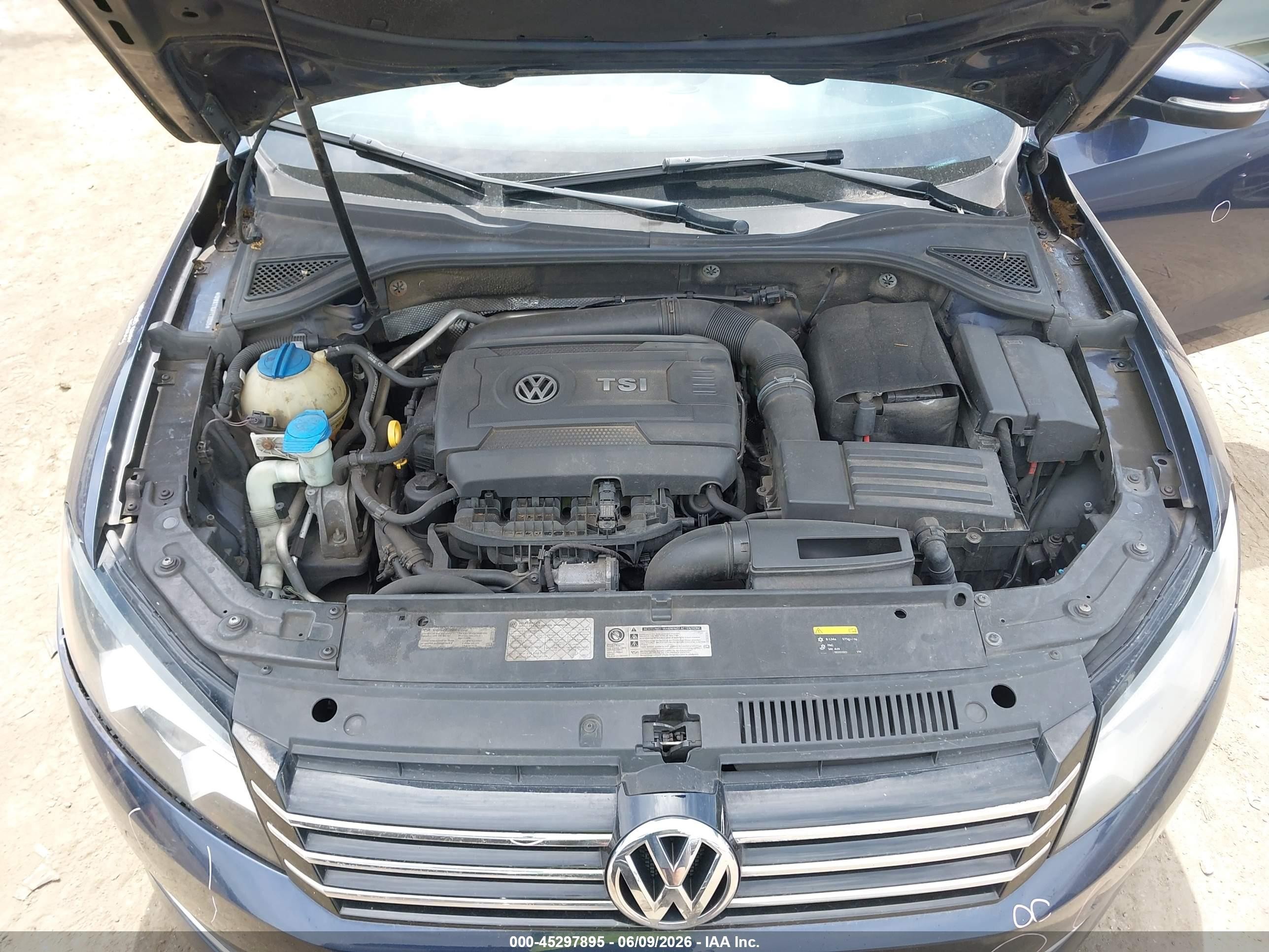 2015 Volkswagen Passat 1.8t S Dark Blue vin: 1VWAT7A37FC100985