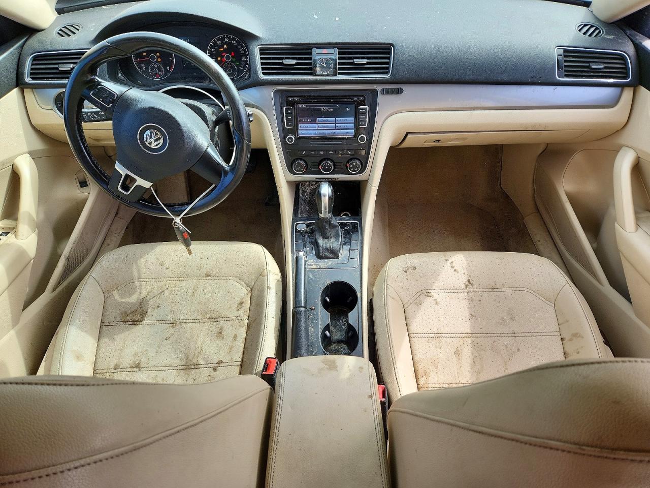 2015 Volkswagen Passat S Синий vin: 1VWAT7A37FC108049