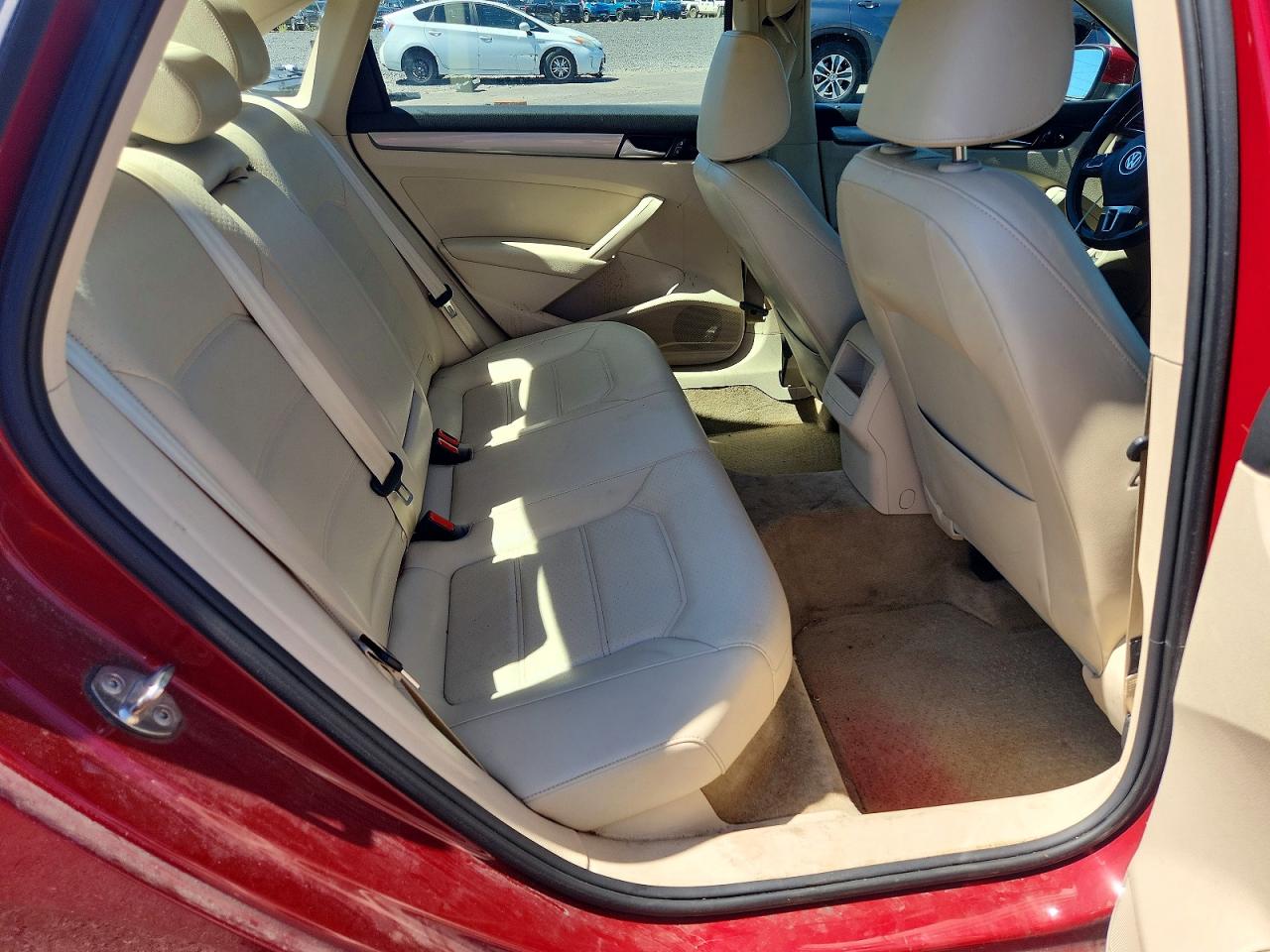 2015 Volkswagen Passat S Red vin: 1VWAT7A37FC121545