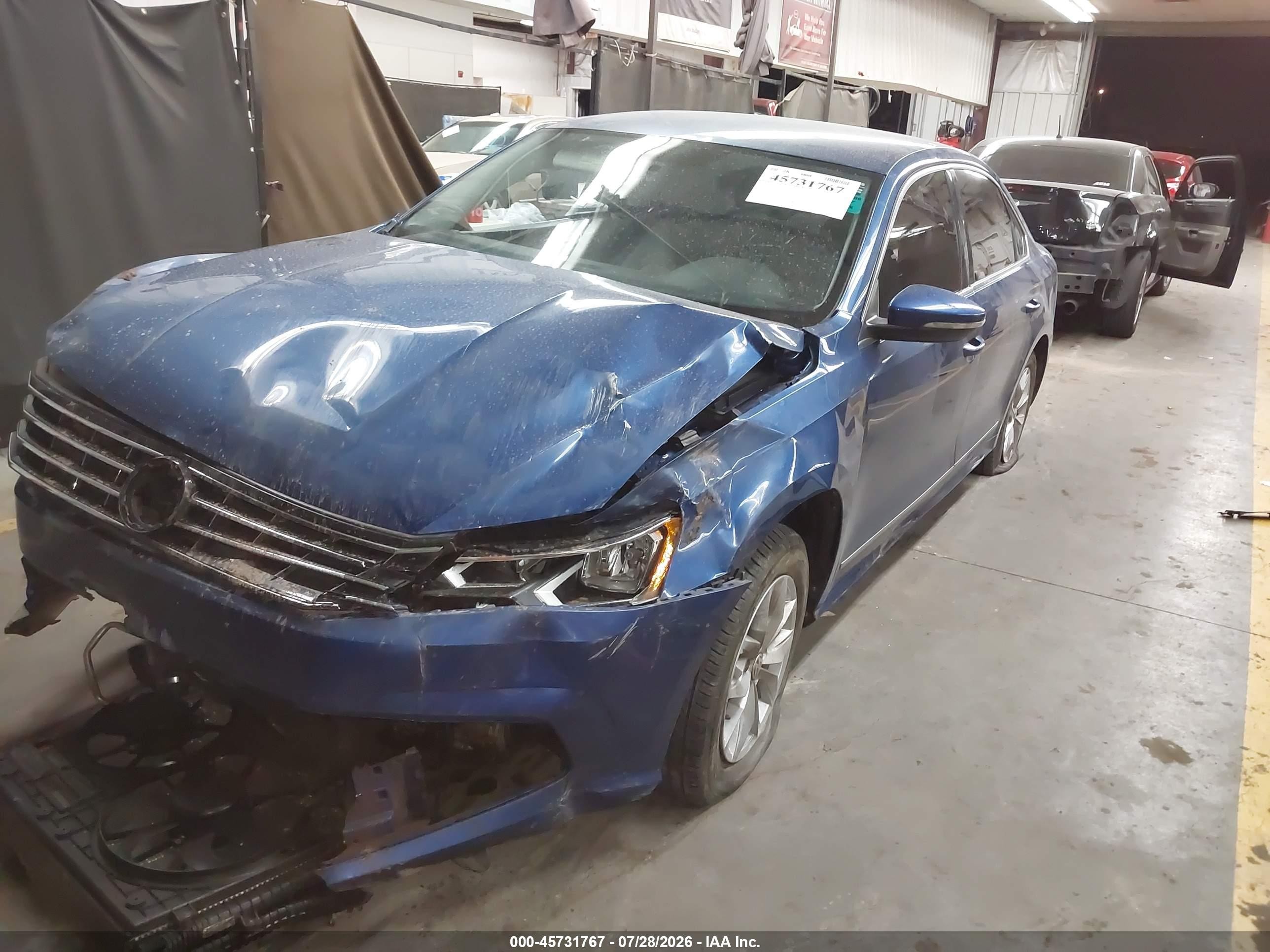 2017 Volkswagen Passat 1.8t S Blue vin: 1VWAT7A37HC012358
