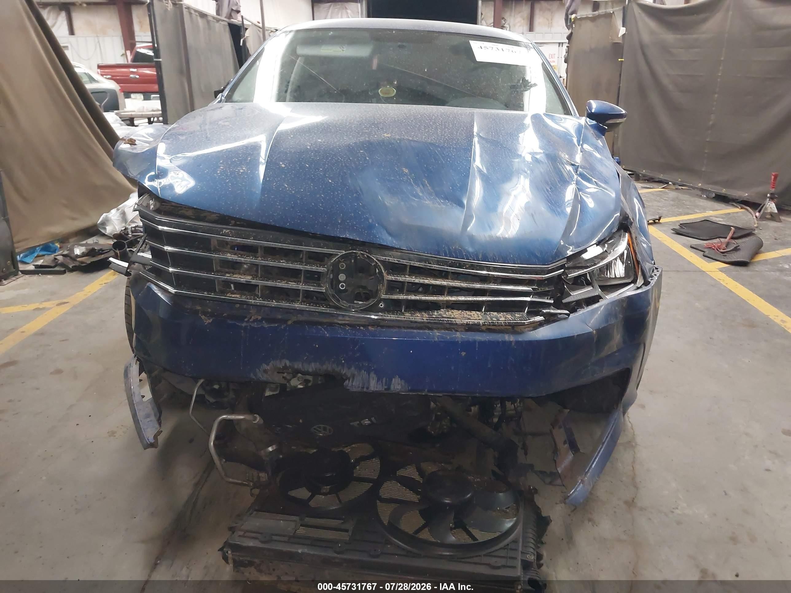 2017 Volkswagen Passat 1.8t S Blue vin: 1VWAT7A37HC012358