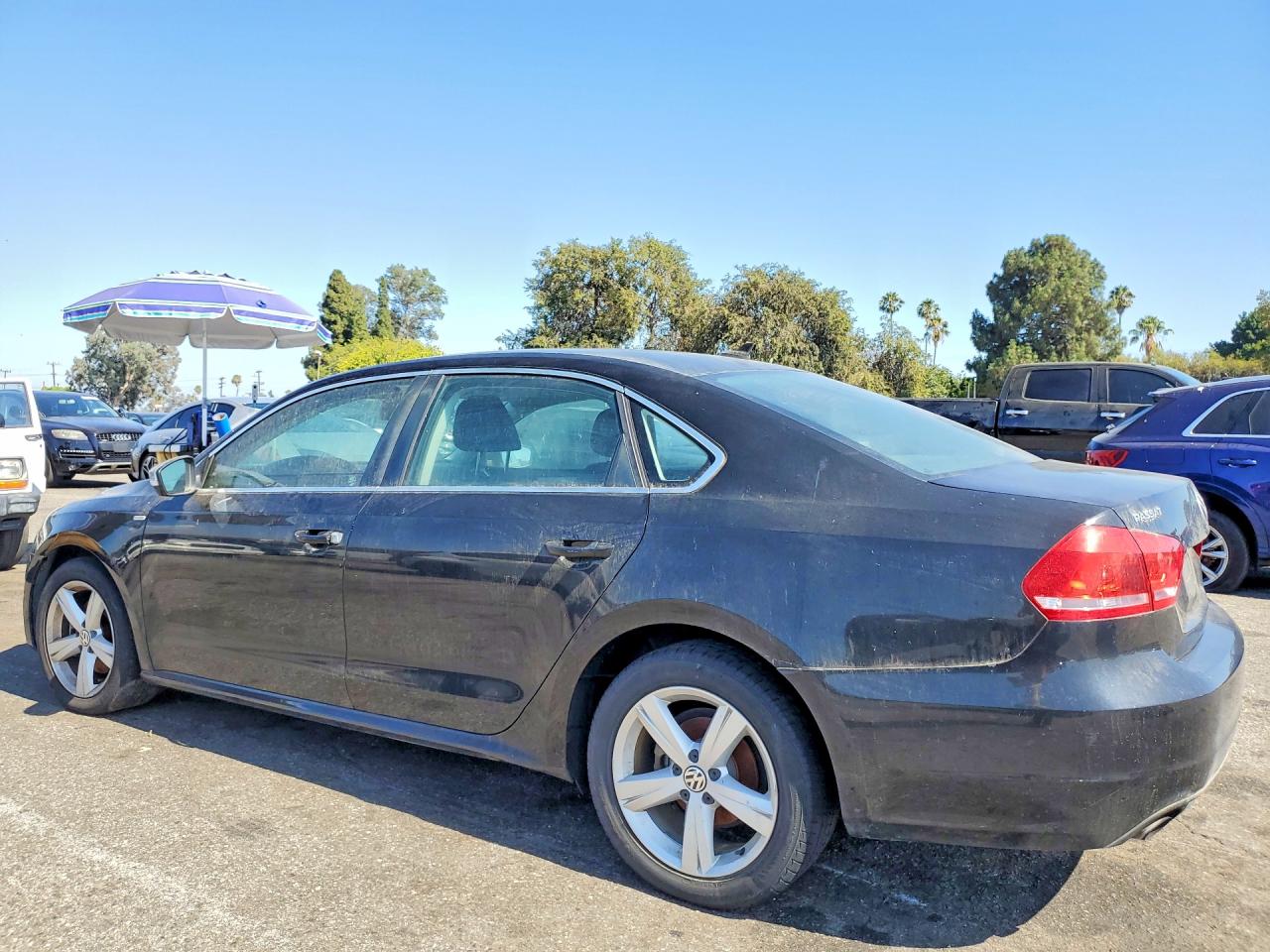 2014 Volkswagen Passat S Black vin: 1VWAT7A38EC044392