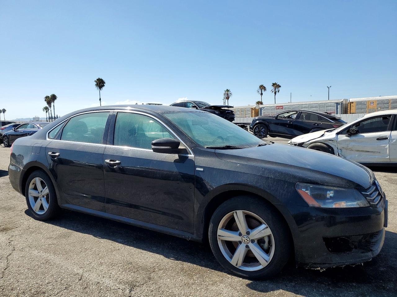 2014 Volkswagen Passat S Black vin: 1VWAT7A38EC044392