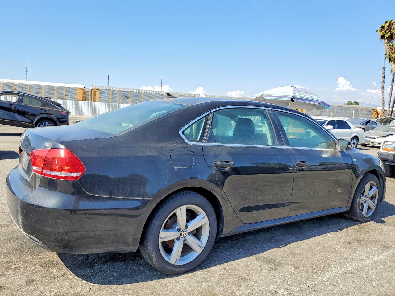2014 Volkswagen Passat S Black vin: 1VWAT7A38EC044392