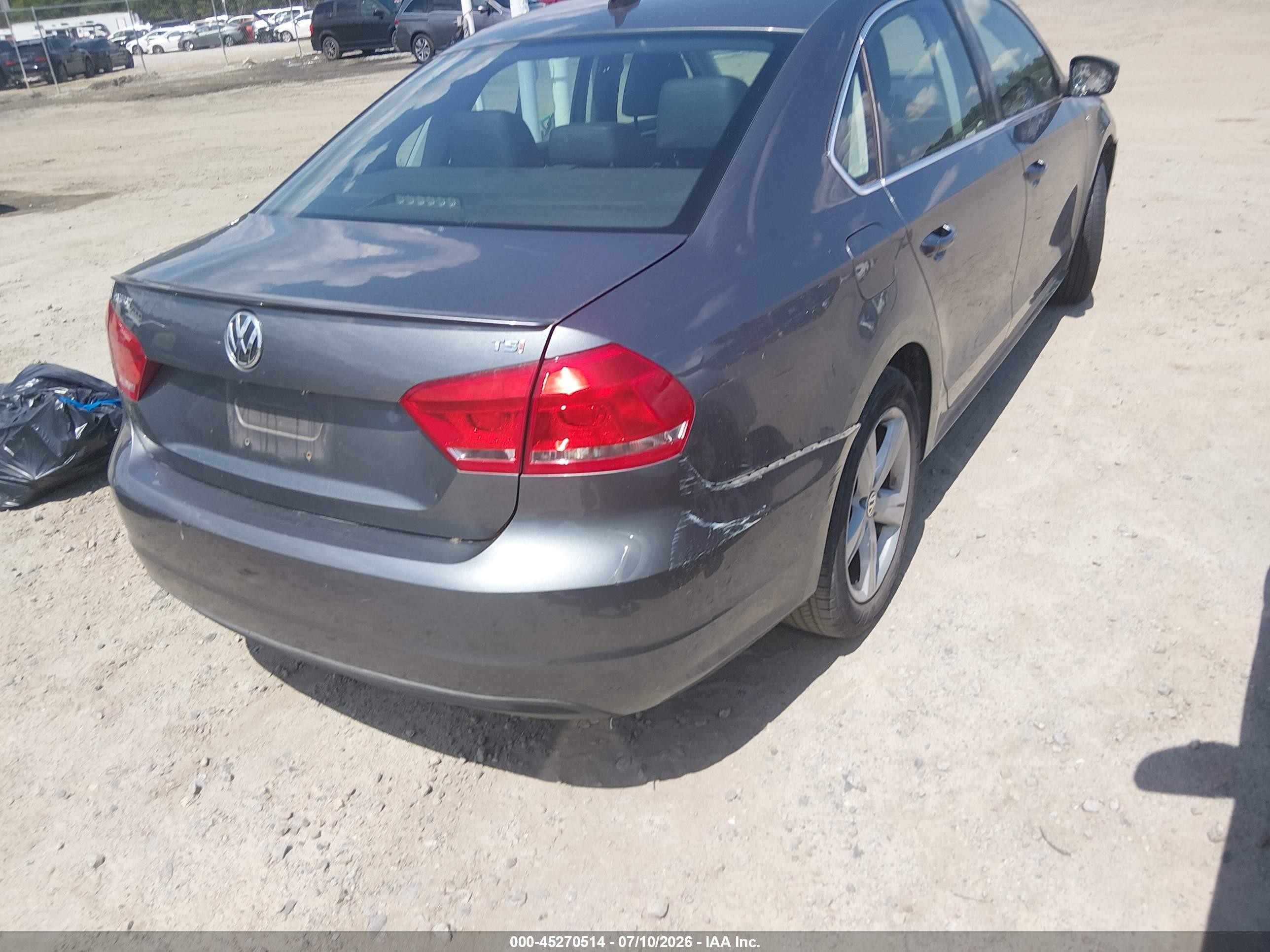 2014 Volkswagen Passat 1.8t Wolfsburg Edition Gray vin: 1VWAT7A38EC049270